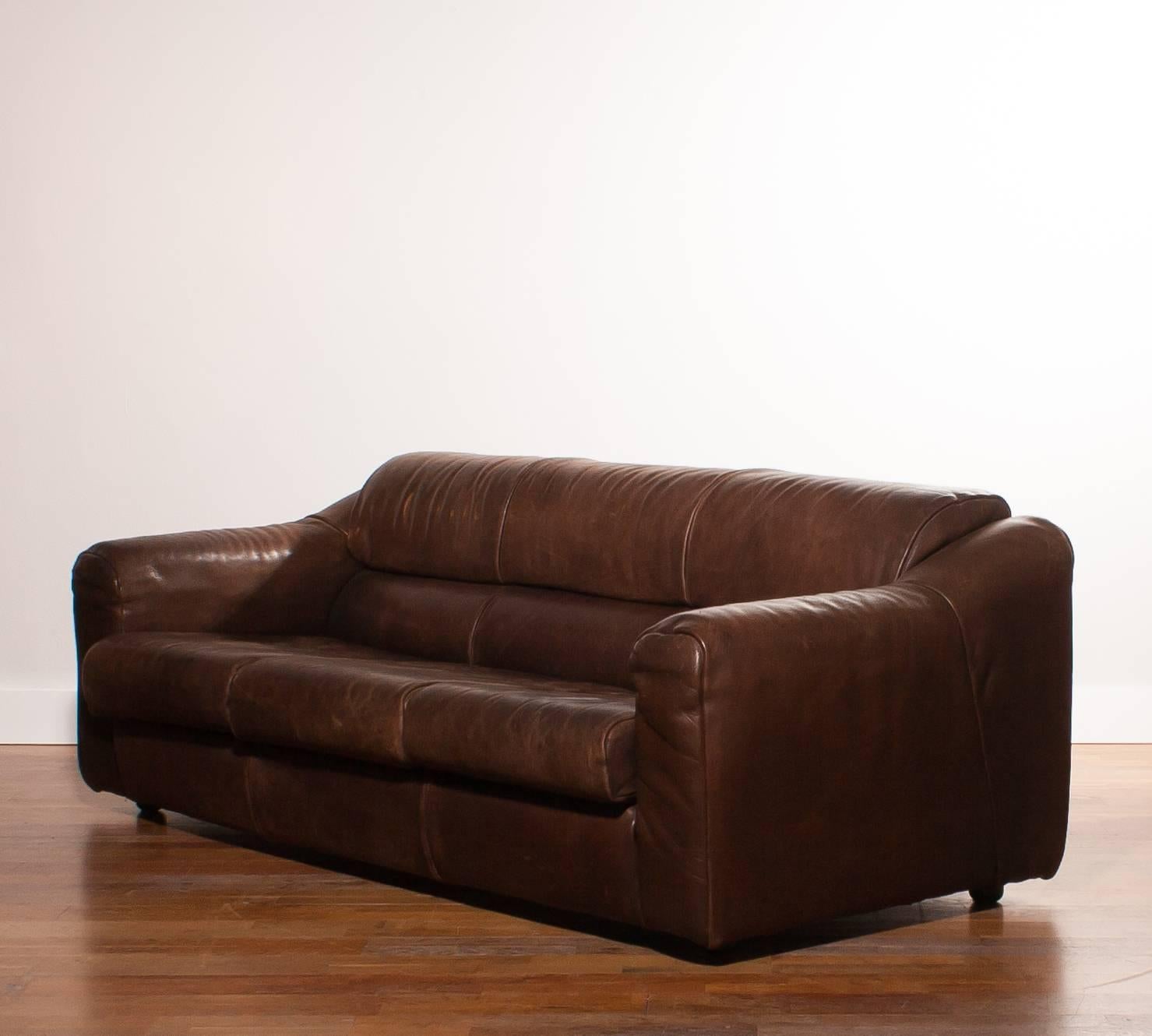 1970s, Buffalo Leather Three-Seat Sofa In Excellent Condition In Silvolde, Gelderland