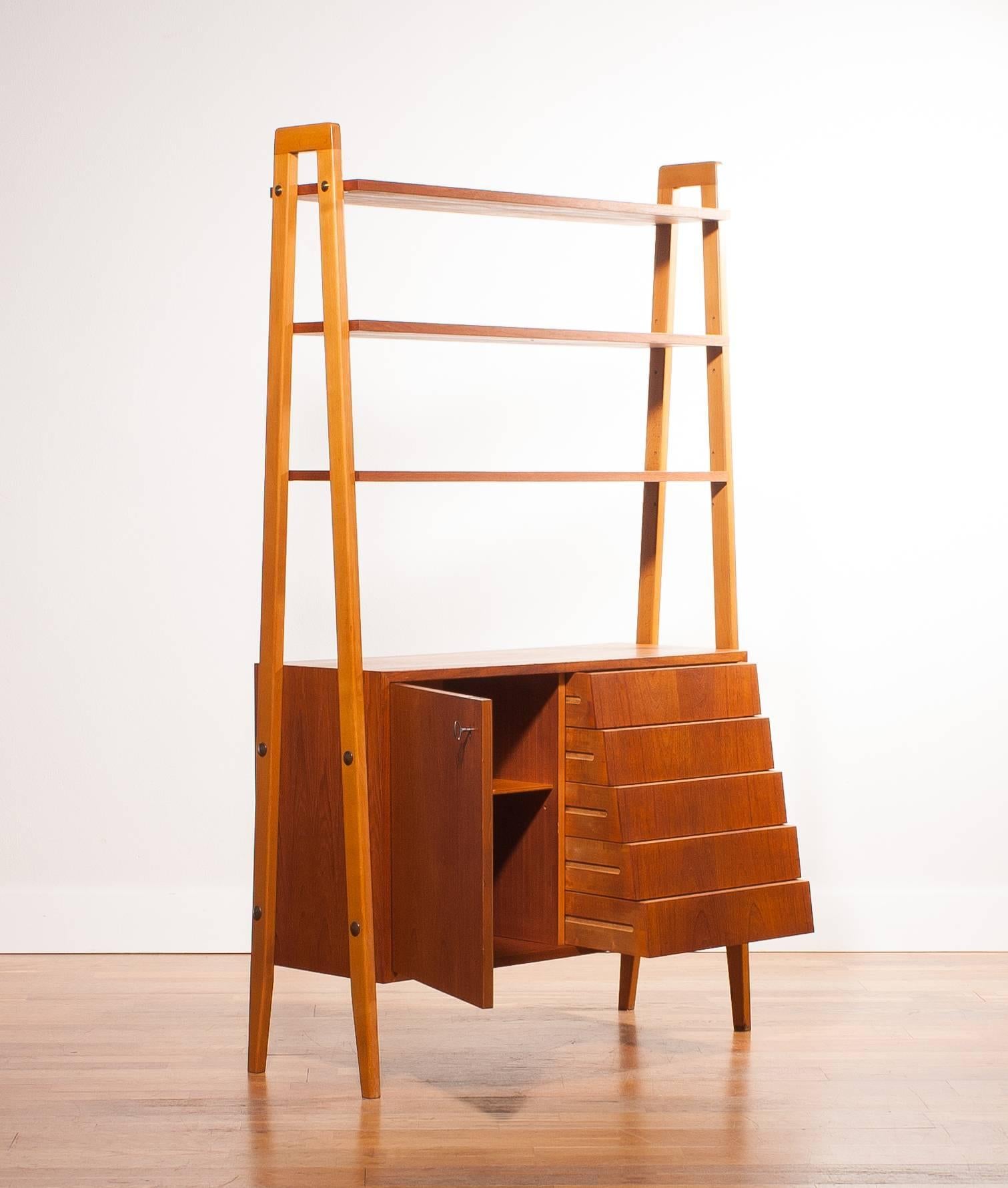 1950s, Teak Cabinet/Room-Divider, Sweden In Excellent Condition In Silvolde, Gelderland