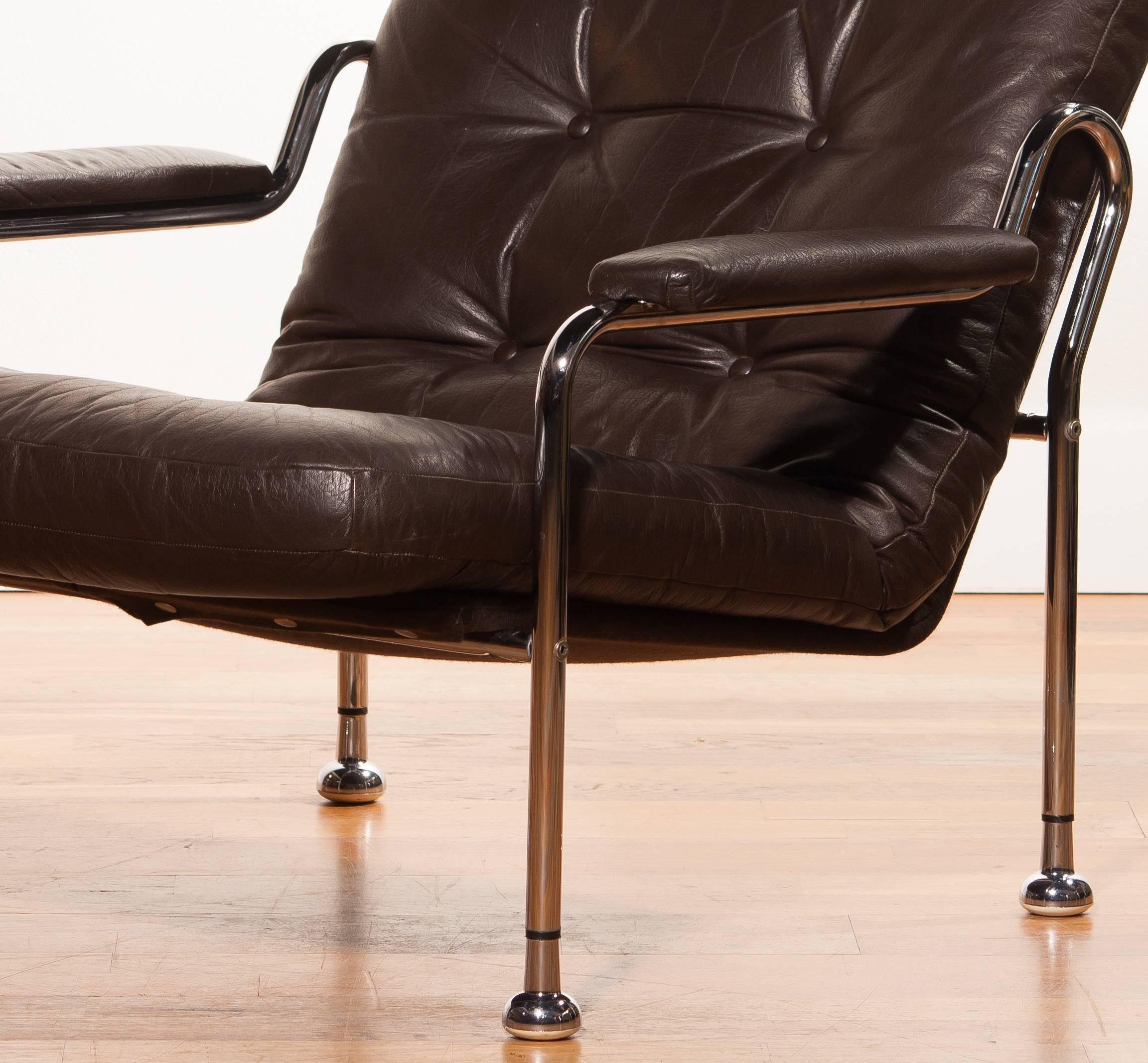 1970s, a Pair of Leather with Tubular Chrome Steel Lounge Chairs , Sweden In Excellent Condition In Silvolde, Gelderland