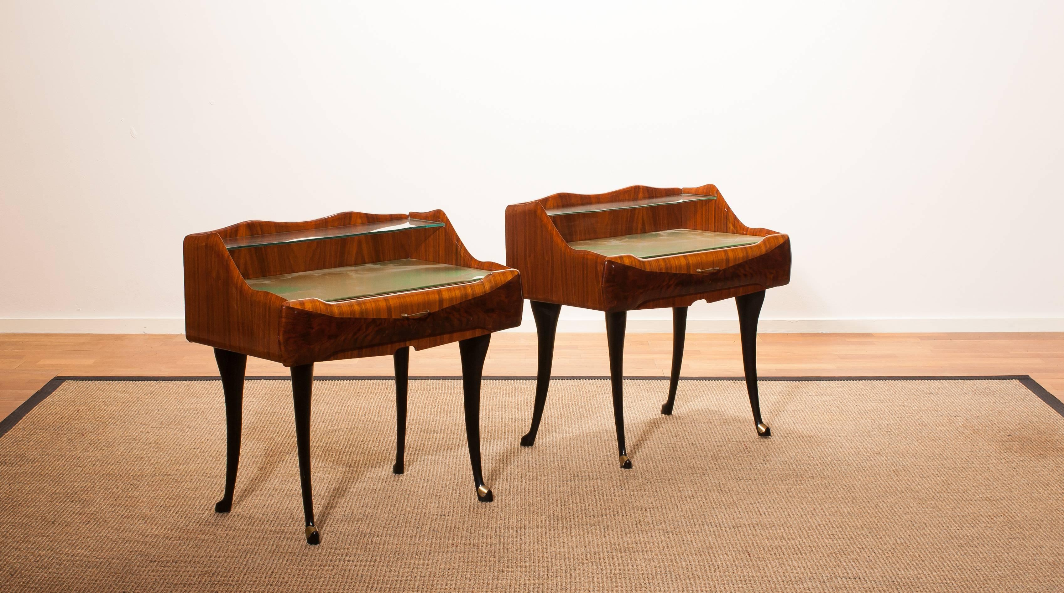 Set of Two, 1950s Nightstands by Paolo Buffa, Italy In Good Condition In Silvolde, Gelderland