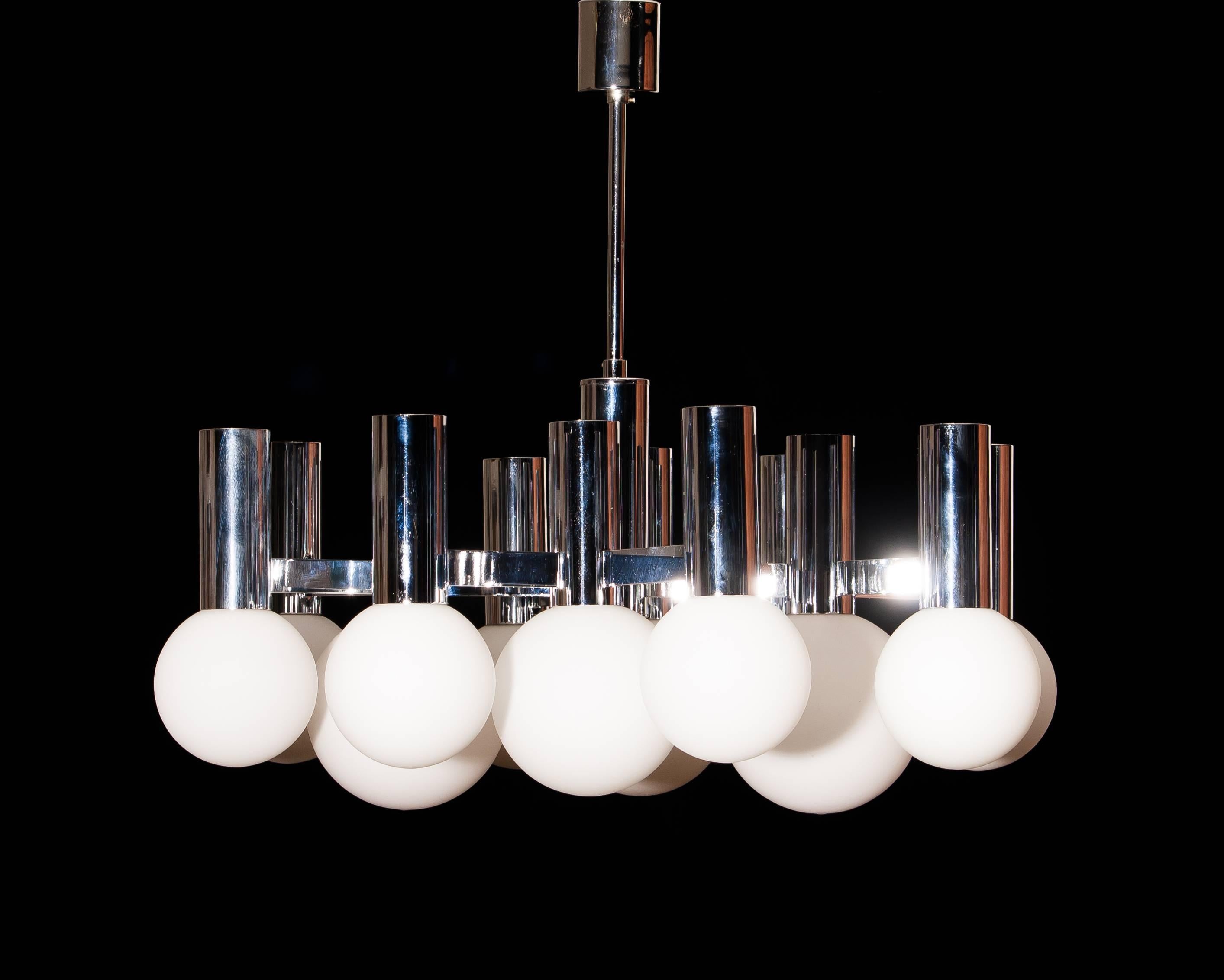 1970s, Chrome and Glass 'Modernist' Chandelier Pendant by Sciolari 1
