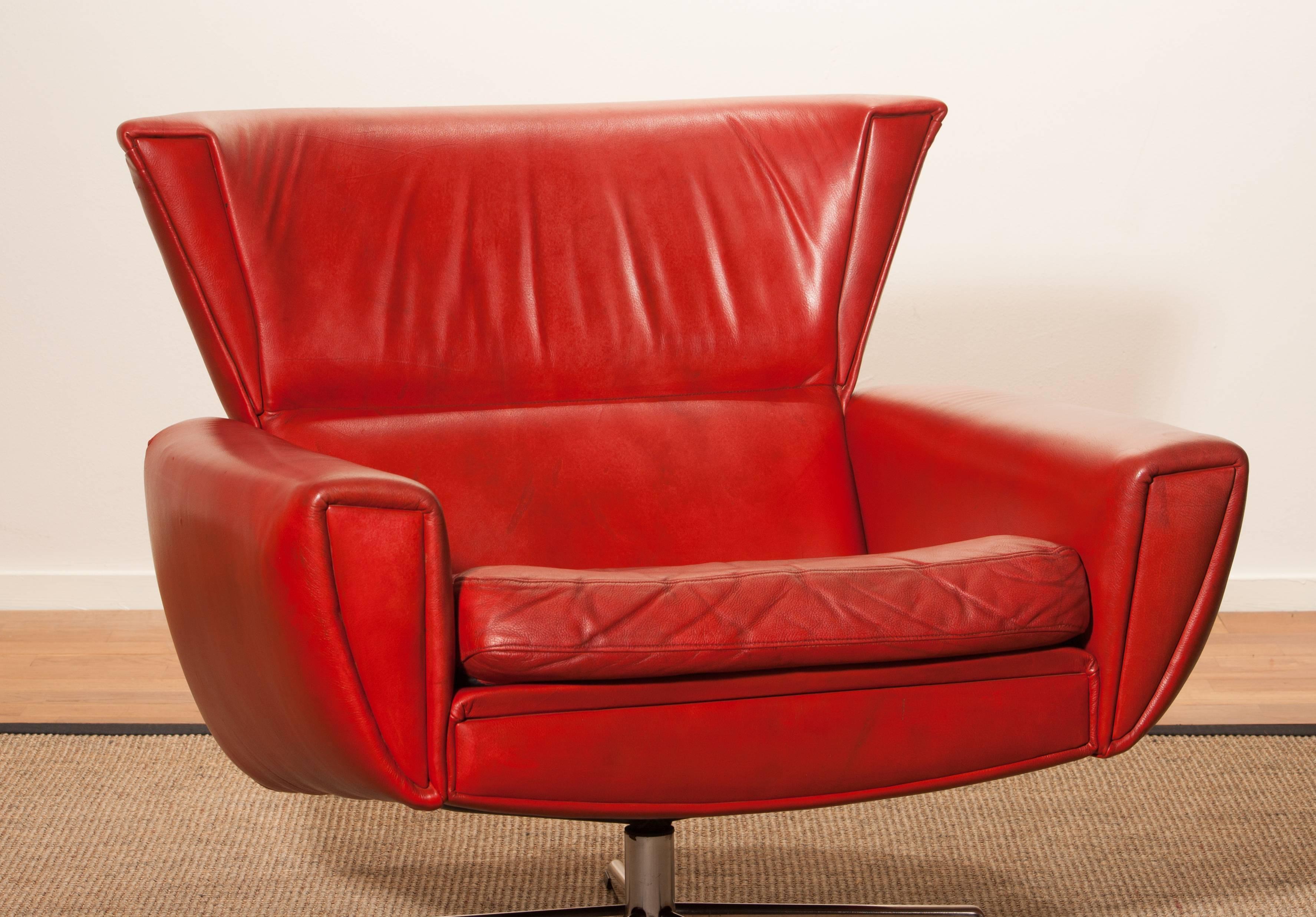 Late 20th Century 1970s, Red Leather Swivel Lounge Club Chair by Georg Thams, Denmark