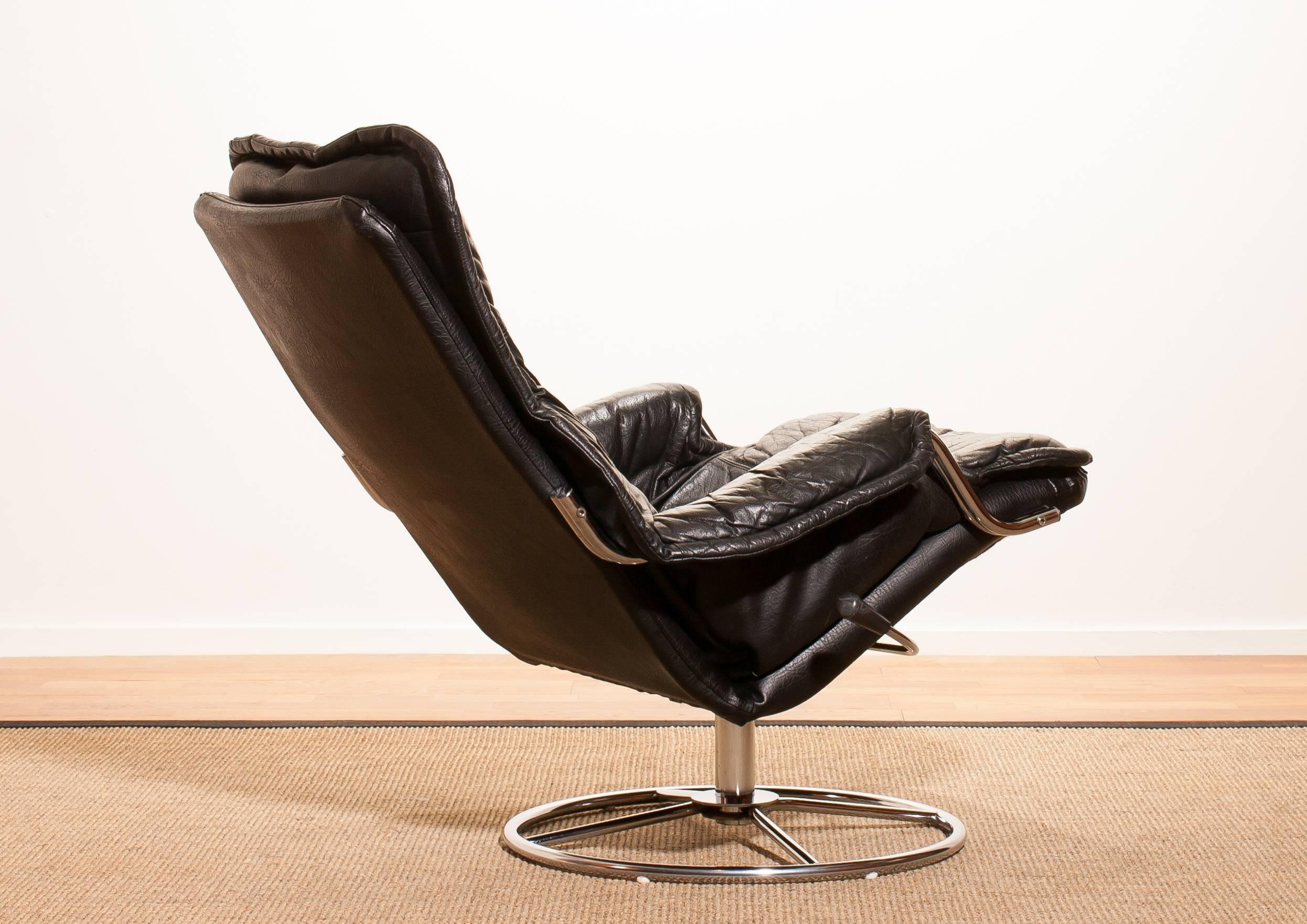 1970s, Black Leather Swivel Chrome Steel Lounge Chair, Sweden 1