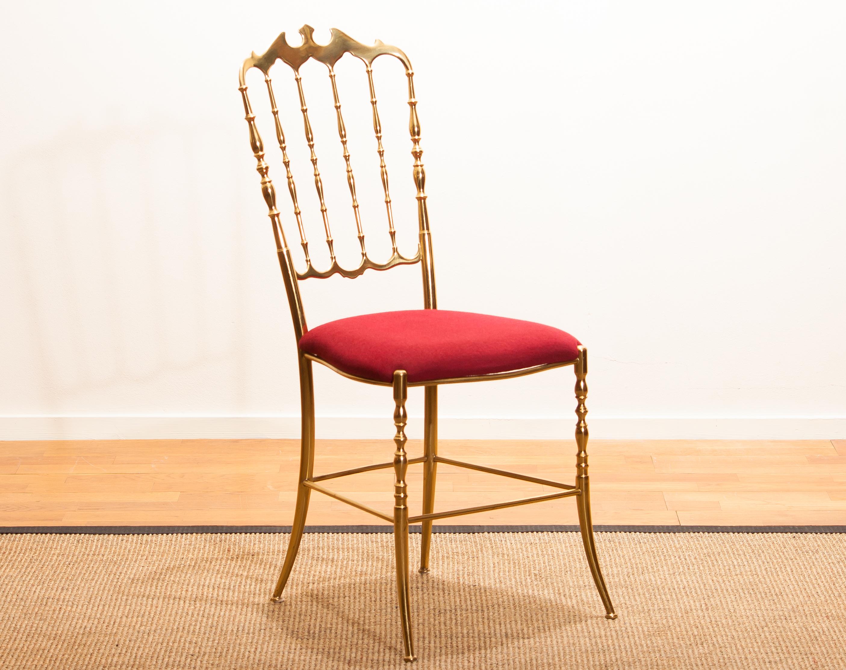 Beautiful chair made by Chiavari, Italy.
This chair is made of solid brass with a red velours seating.
It is in a wonderful condition.
Period 1950s.
Dimensions: H 80 cm, W 40 cm, D 48 cm, SH 45 cm.
