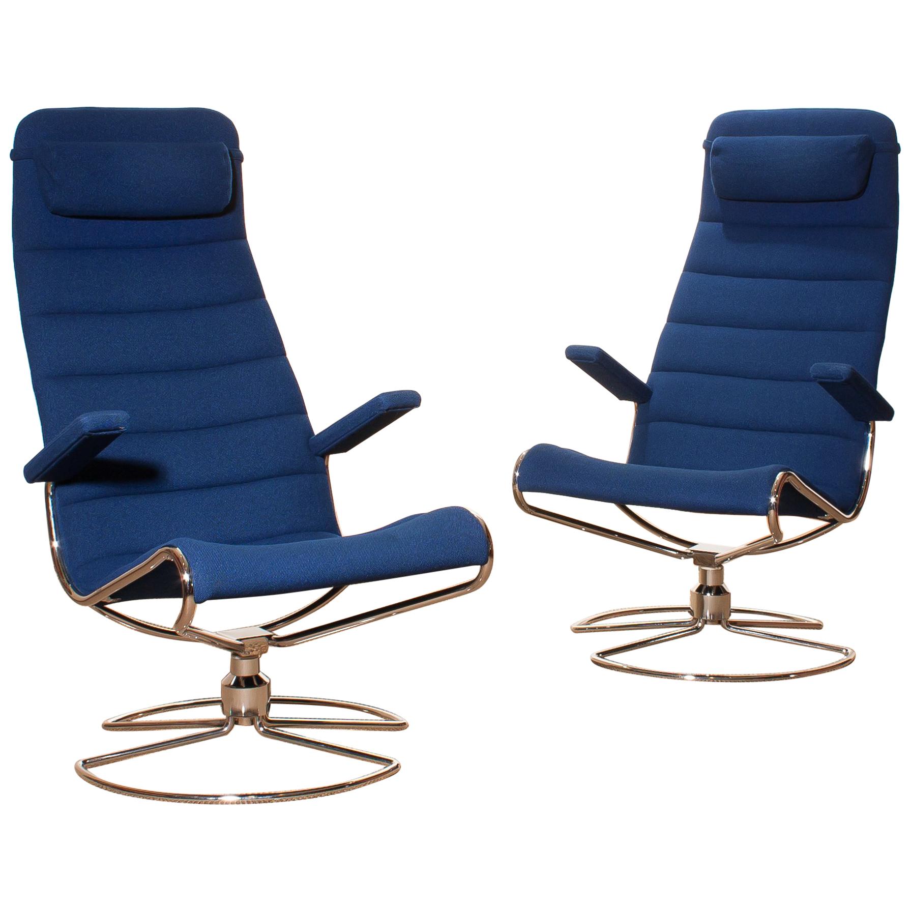 Beautiful 'Minister' chairs designed by Bruno Mathsson.
They are upholstered with a royal blue woollen fabric mounted on a swivel base of tubular chromed steel.
The chairs are in very good condition.
Period 1980s.
Dimensions: H 109 cm, W 60 cm,