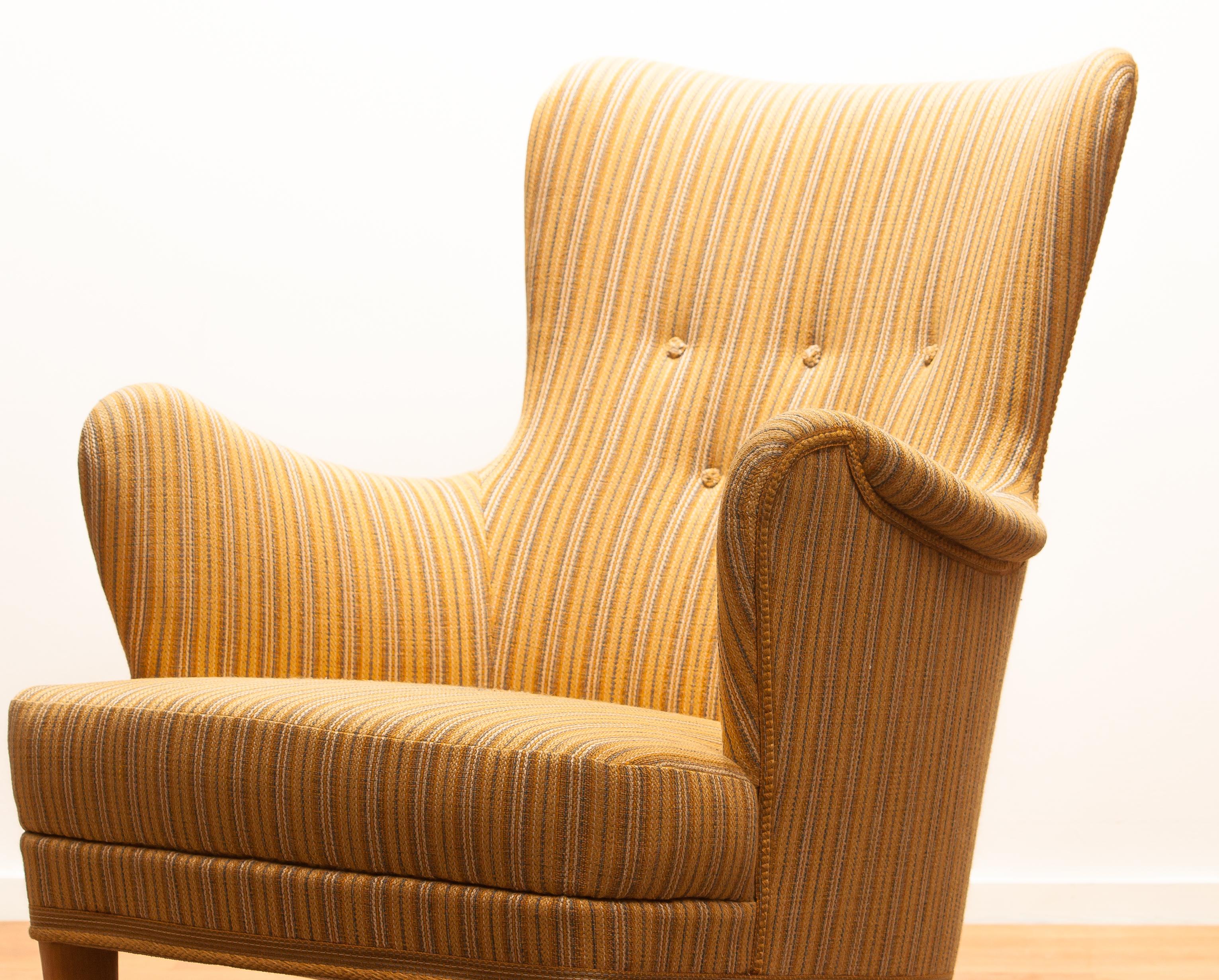 Wool Easy Arm Lounge Chair 
