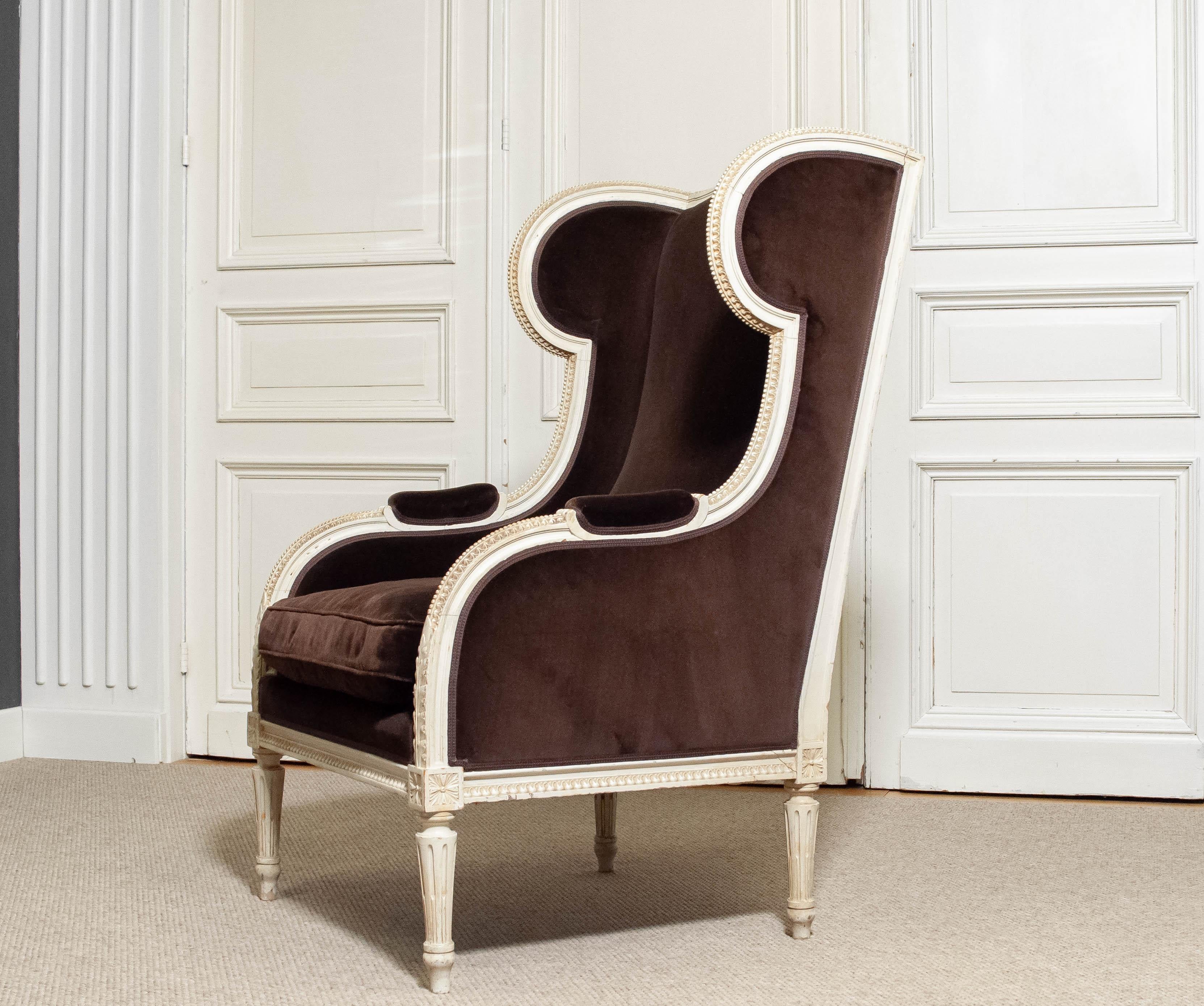 Fauteuil à dossier en velours brun de style Louis de France du XIXe siècle en vente 1