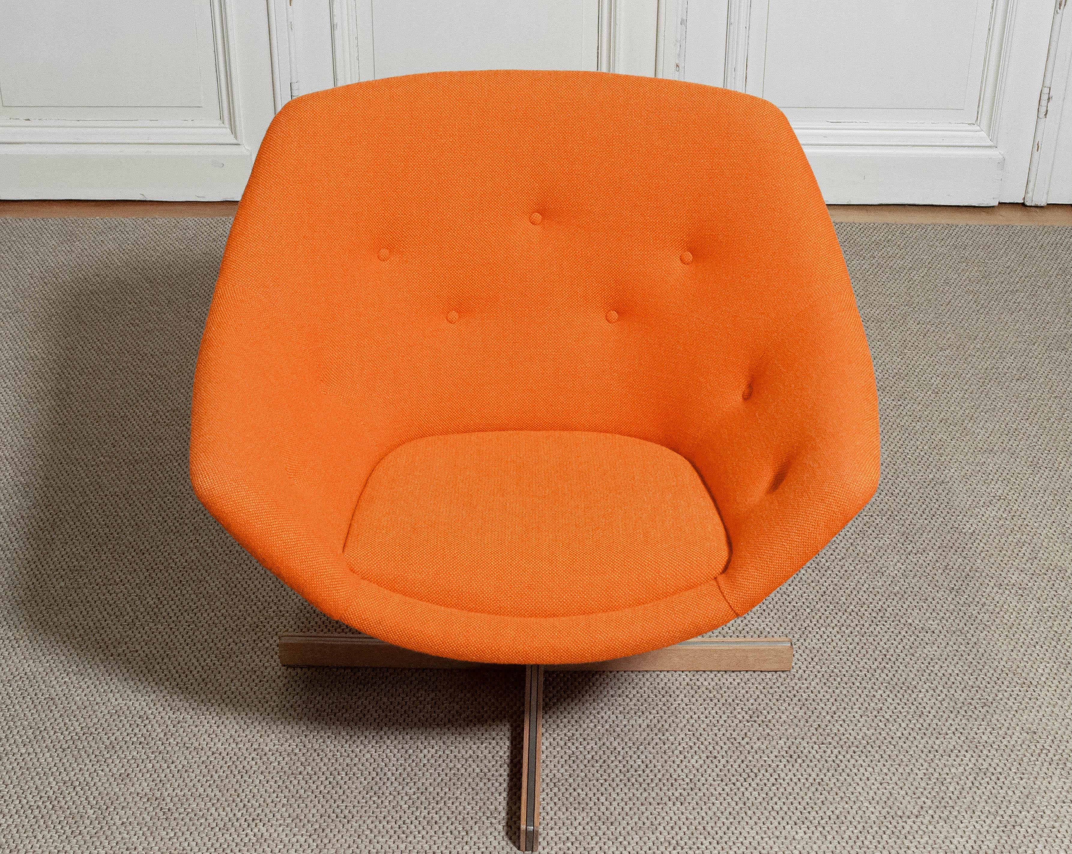 Tissu Chaise pivotante des années 1960 par Carl Gustaf Hiort af AFS pour Puunveisto OY en vente