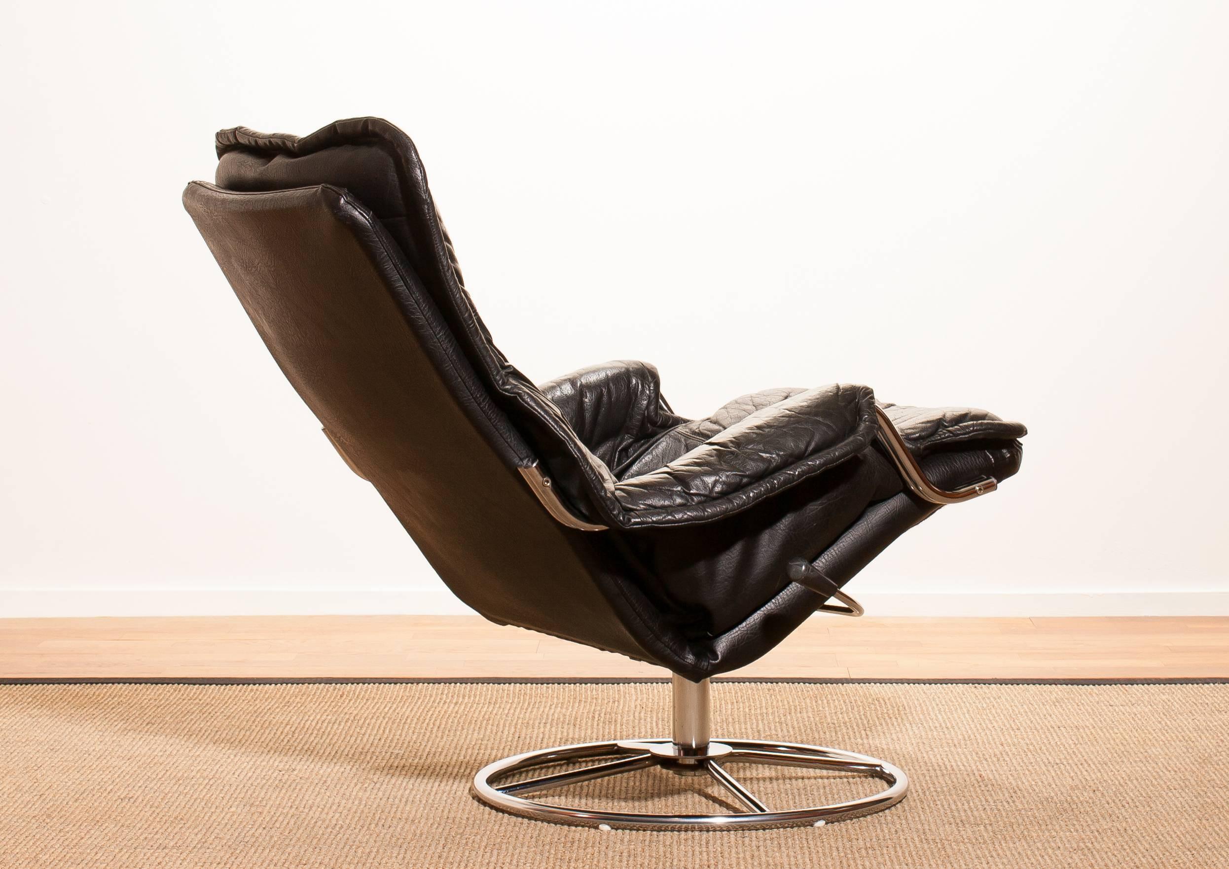 1970s, Black Leather Swivel Chrome Steel Lounge Chair , Sweden 1