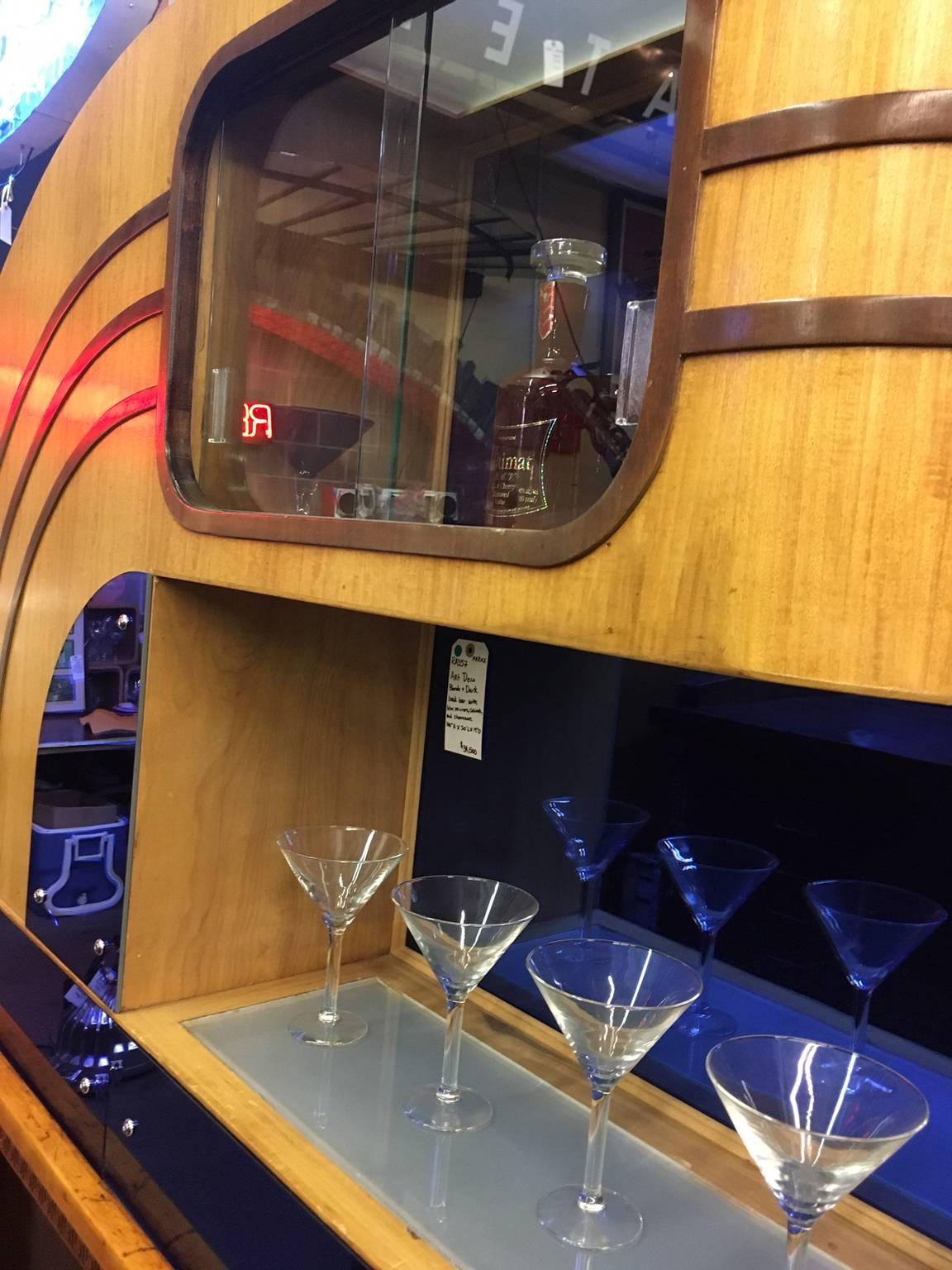 Two-Toned Deco Bar with Blue Glass Mirrors For Sale 1