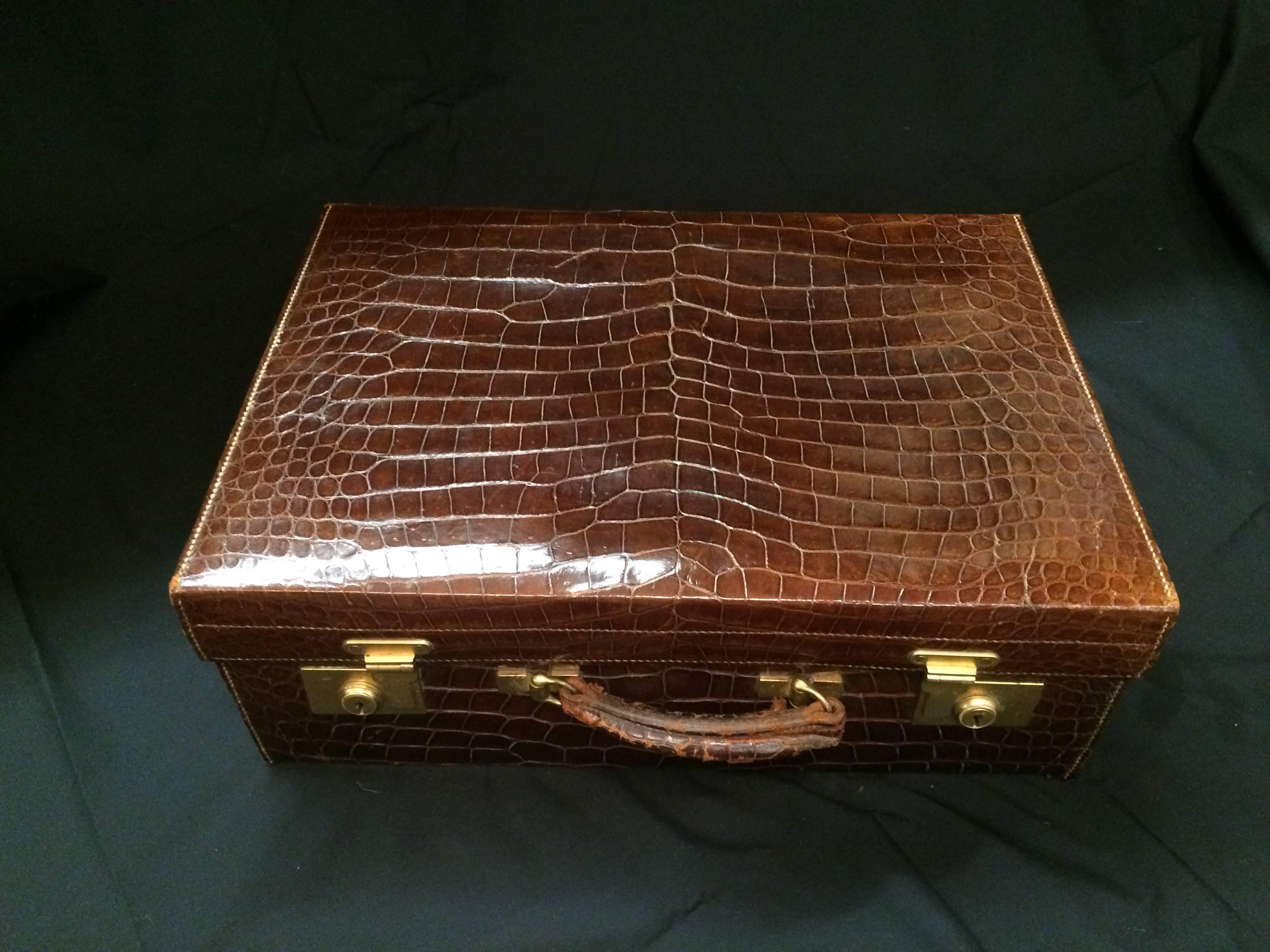 19th Century Art Deco Mens Traveling Grooming Case and Accessories in 