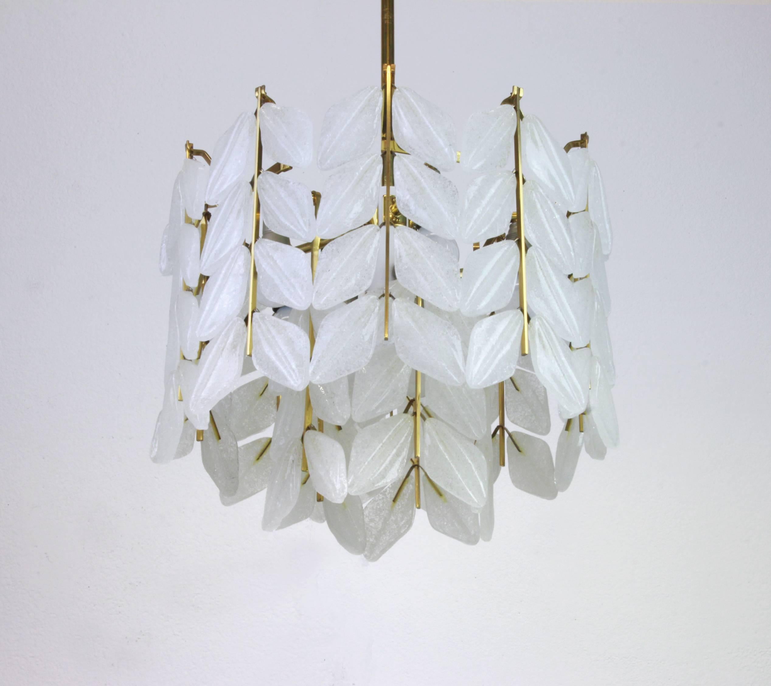 Mid-20th Century Stunning Leaves Chandelier, Brass and Murano Ice Glass by Kalmar, Austria, 1960s