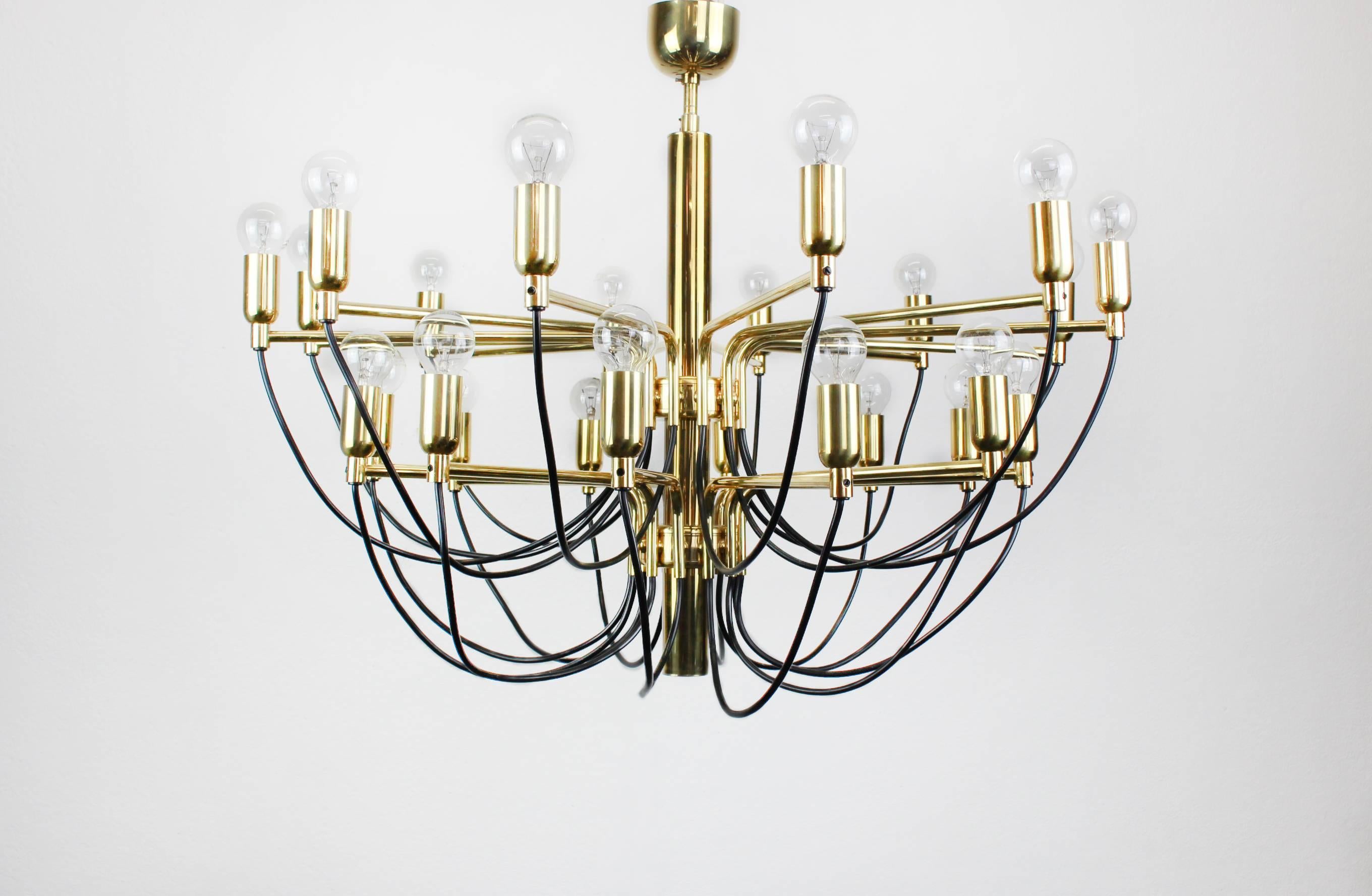 Huge Sputnik brass chandelier in Sarafatti Stil from Germany, 1970s.

Sockets: 24 x E14 small bulbs

Height can be adjusted for free

Very good condition , small tiny signs of age.

All electrical items function on various voltage standards