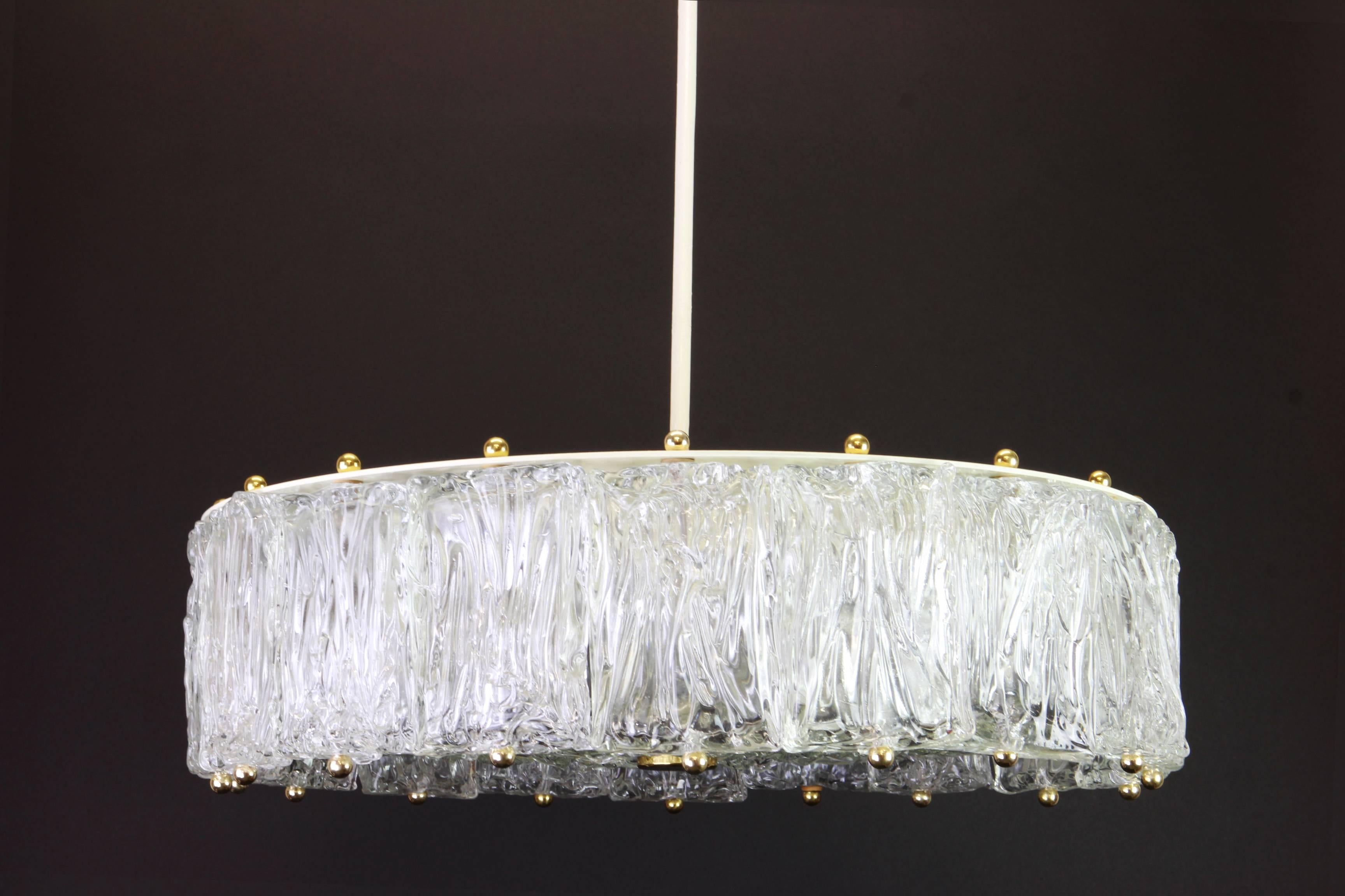 Midcentury Murano Glass Chandelier by Barovier & Toso, Italy, 1960s In Good Condition In Aachen, NRW
