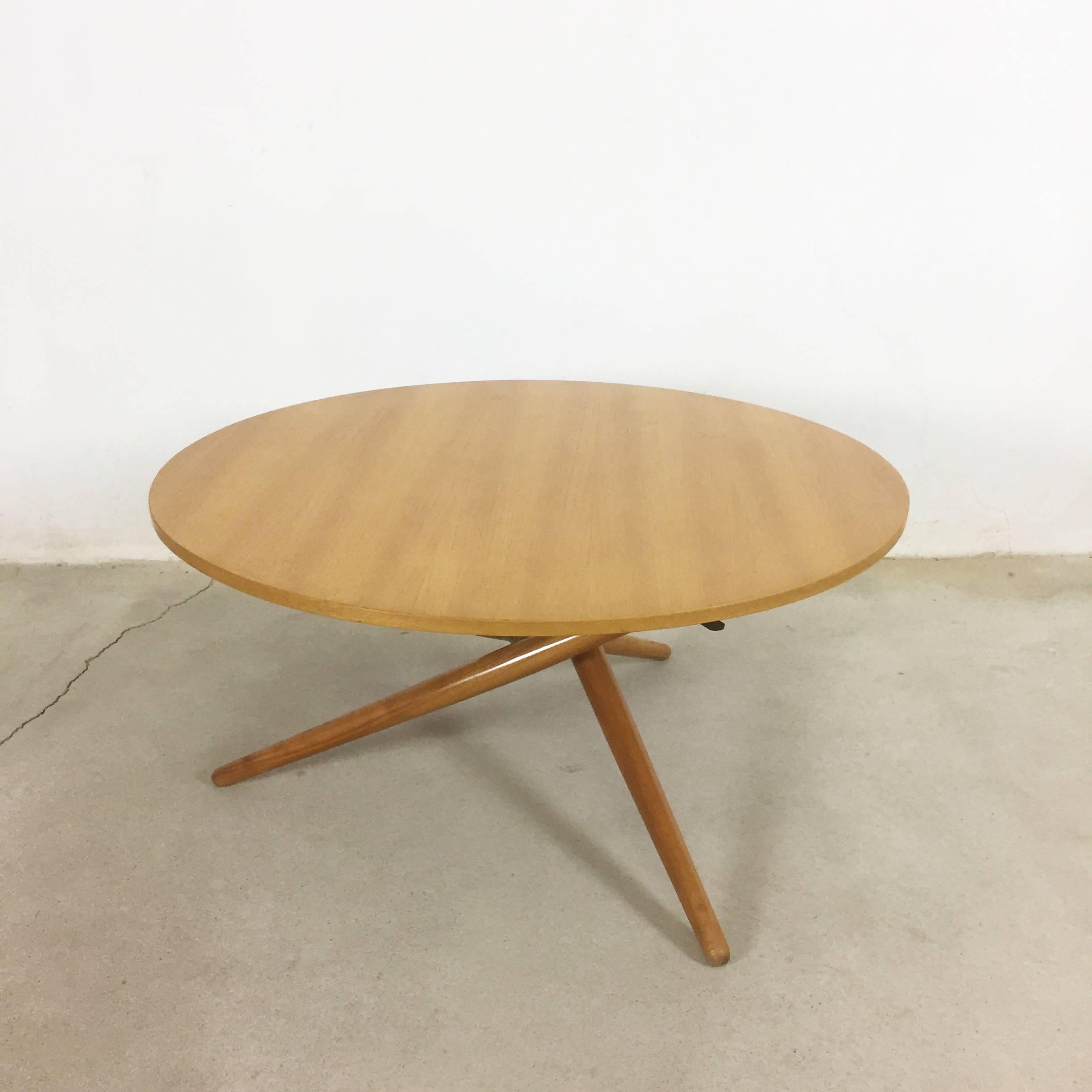 20th Century Movex Table, Ess.Tee.Tisch Cherrywood, Jürg Bally for Wohnhilfe Zürich, 1951