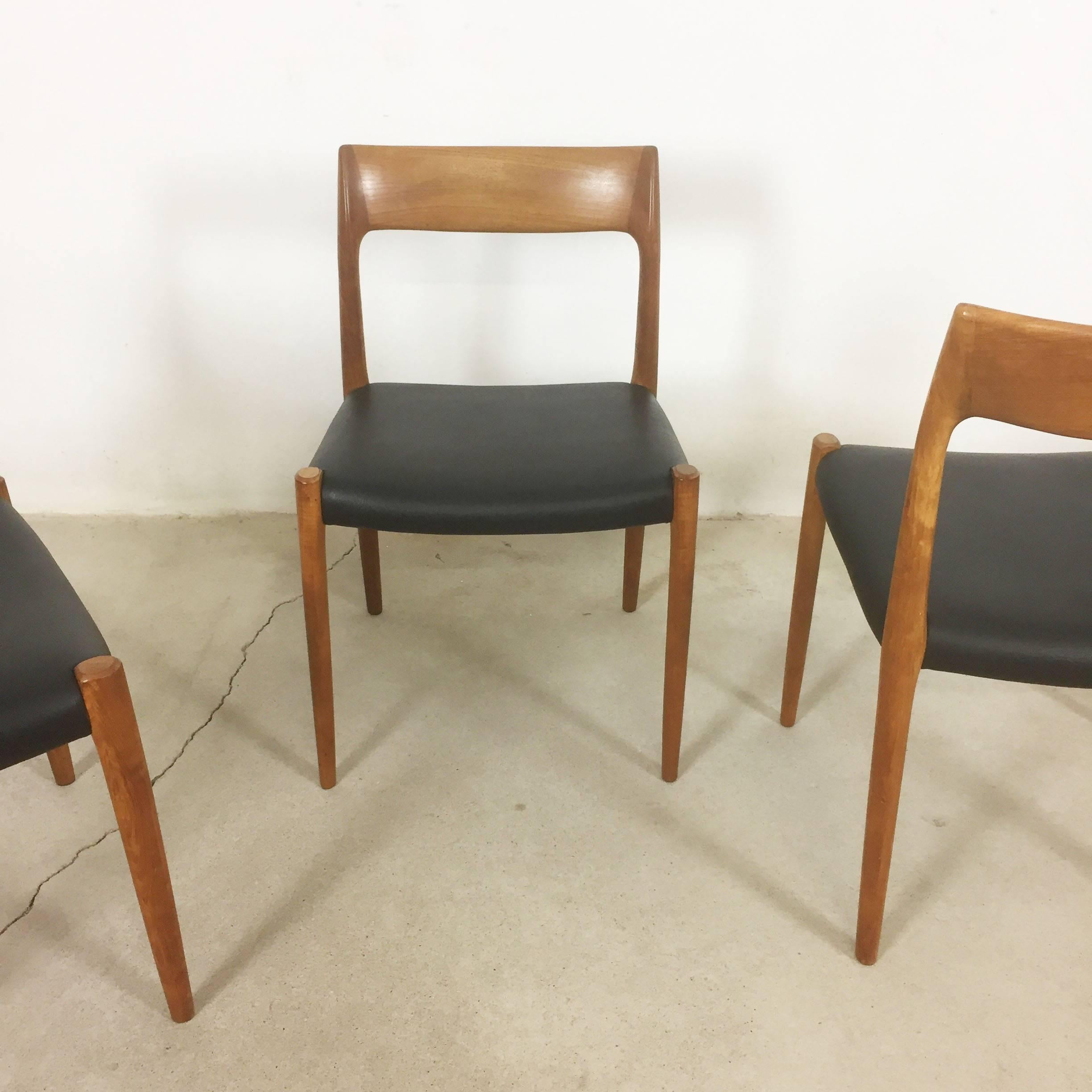 Mid-Century Modern Teak Chair No. 77, Set of Four, Niels Moller for Moller Models Denmark, 1960s