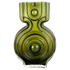Vase en verre vert de 21 cm, créé par Tamara Aladin pour Riihimaen Lasi Oy, Finlande, années 1970