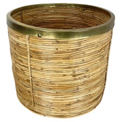 xl 31 cm : corbeille à papier rare en rotin et laiton, style Crespi Albini, Italie, 1970