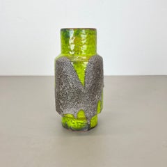Grande vaso in ceramica in stile brutalista da 22 cm, modello “FAT LAVA”, di Carstens Tönnieshof, Germania, anni ’70