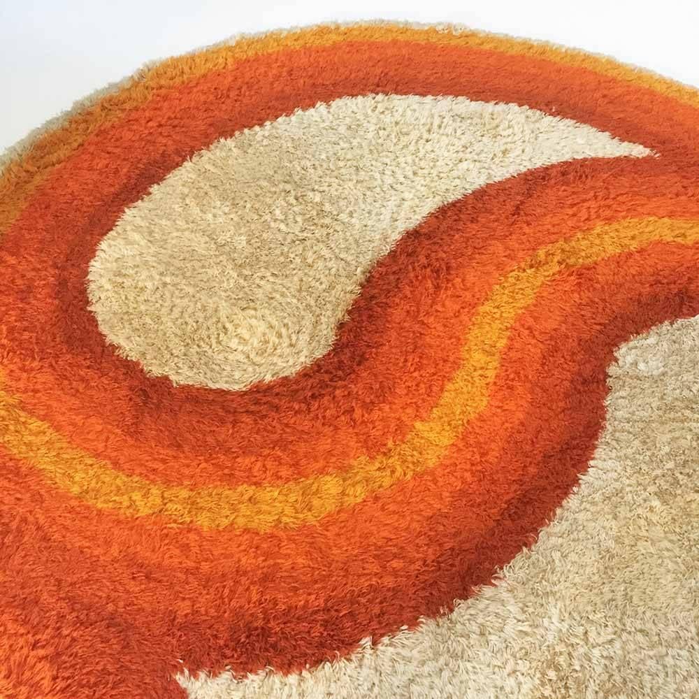 round rya rug