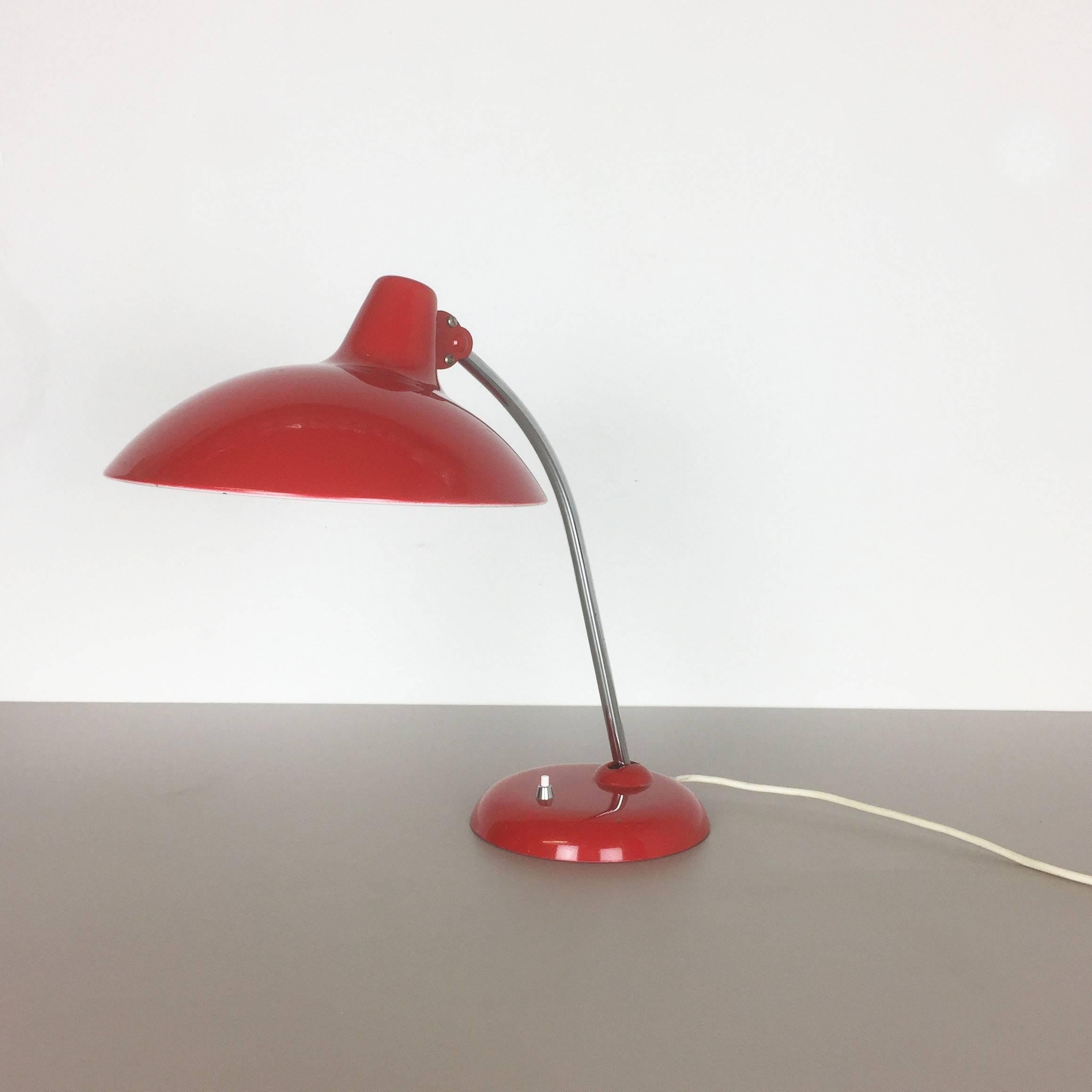 German Red Kaiser Idell 6786 Bauhaus Desk Light by Christian Dell In Good Condition In Kirchlengern, DE