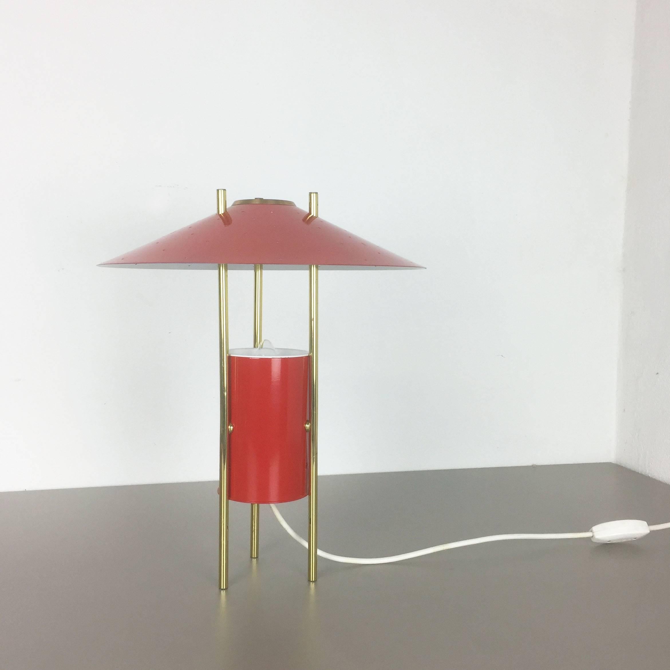 Article:

Desk light


Origin:

Italy


Age:

1950s


Description:

Original 1960s modernist table light in a fantastic modernist design. The light was produced in the 1960s in Italy and is made of solid metal. The light stands on a