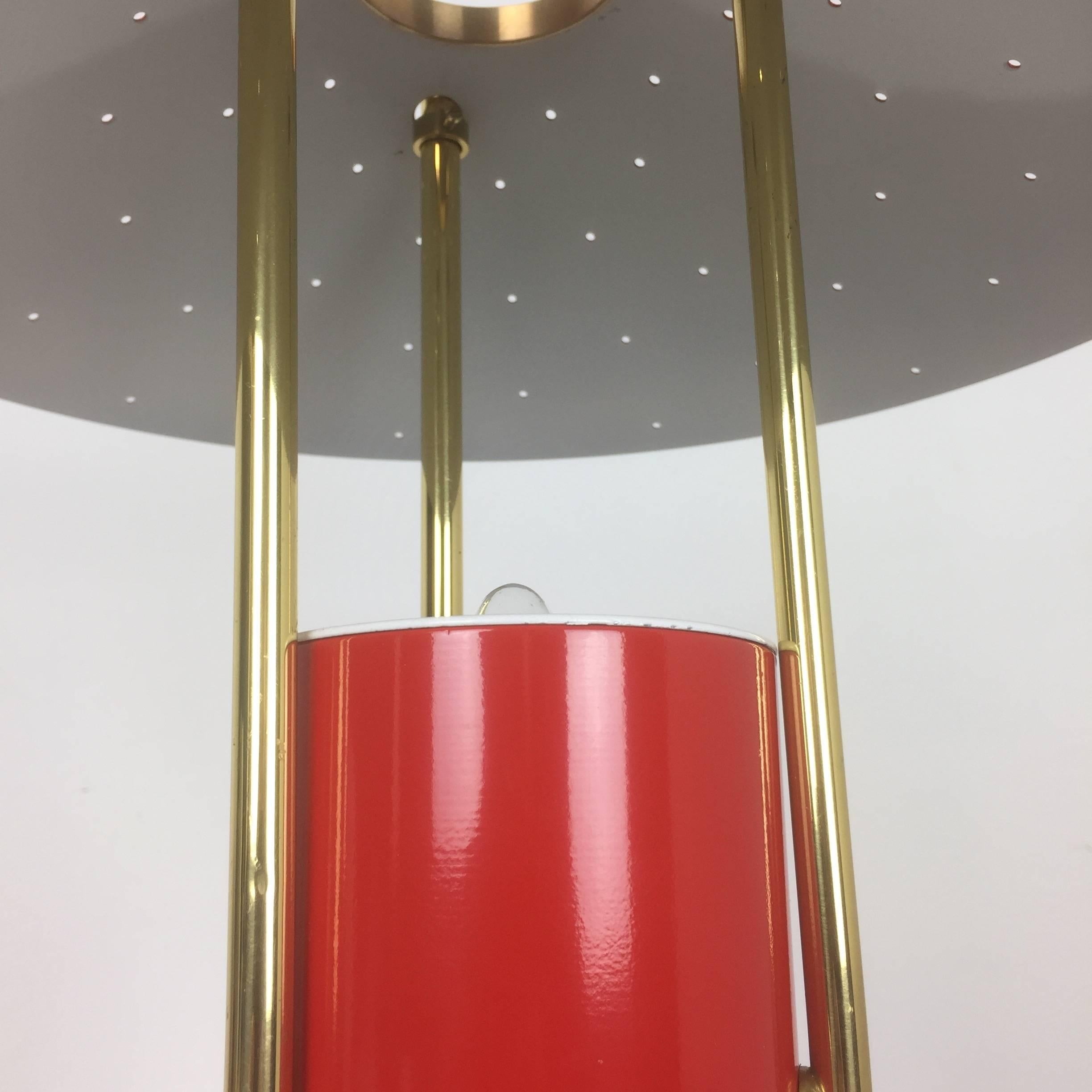 Vintage 1960s Modernist Midcentury Red Tripod Table Light Made in Italy, 1960s 1