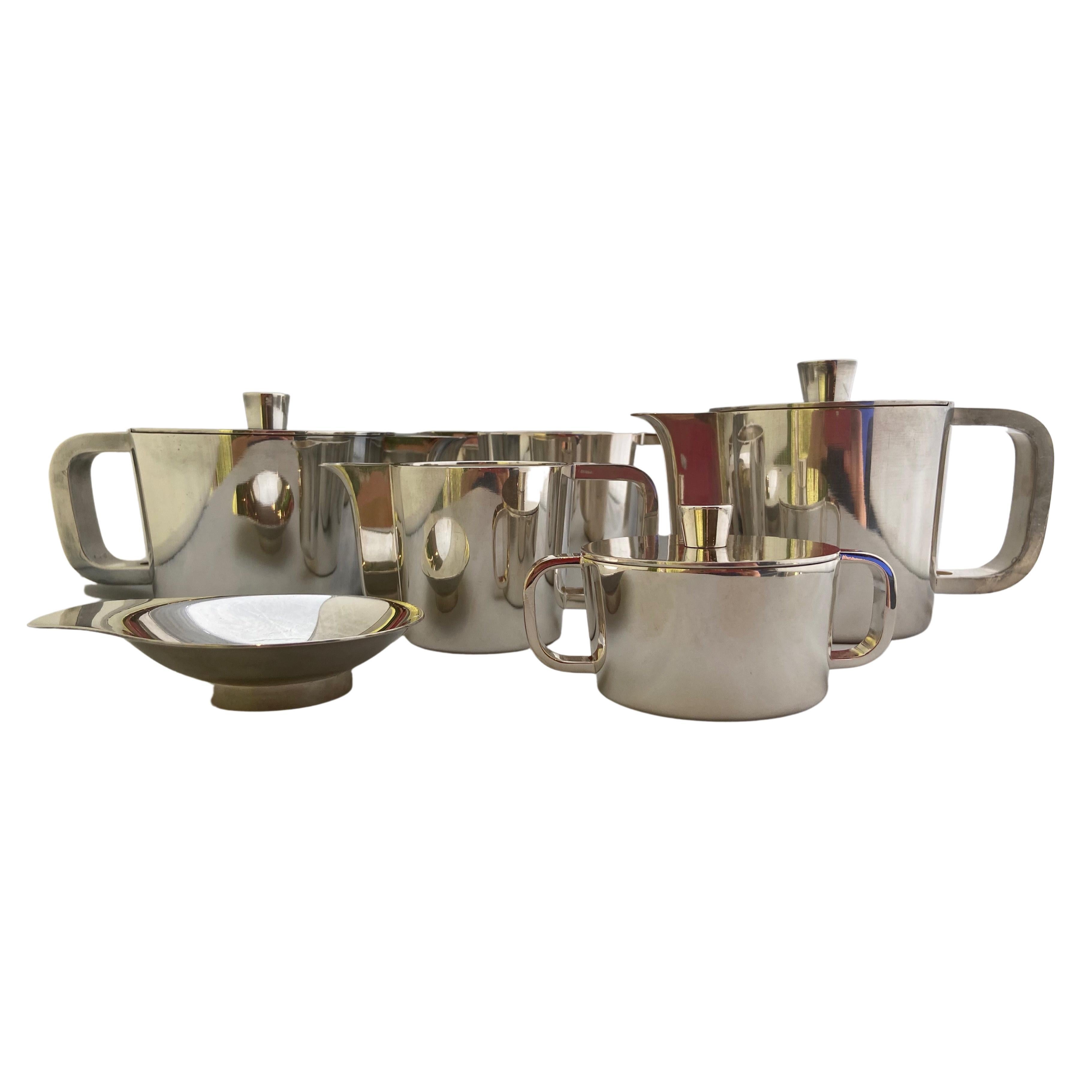 Mid-Century Modern Extensive Silver Plated Gio Ponti Coffee and Tea Set on a Tray, for Arthur Krupp