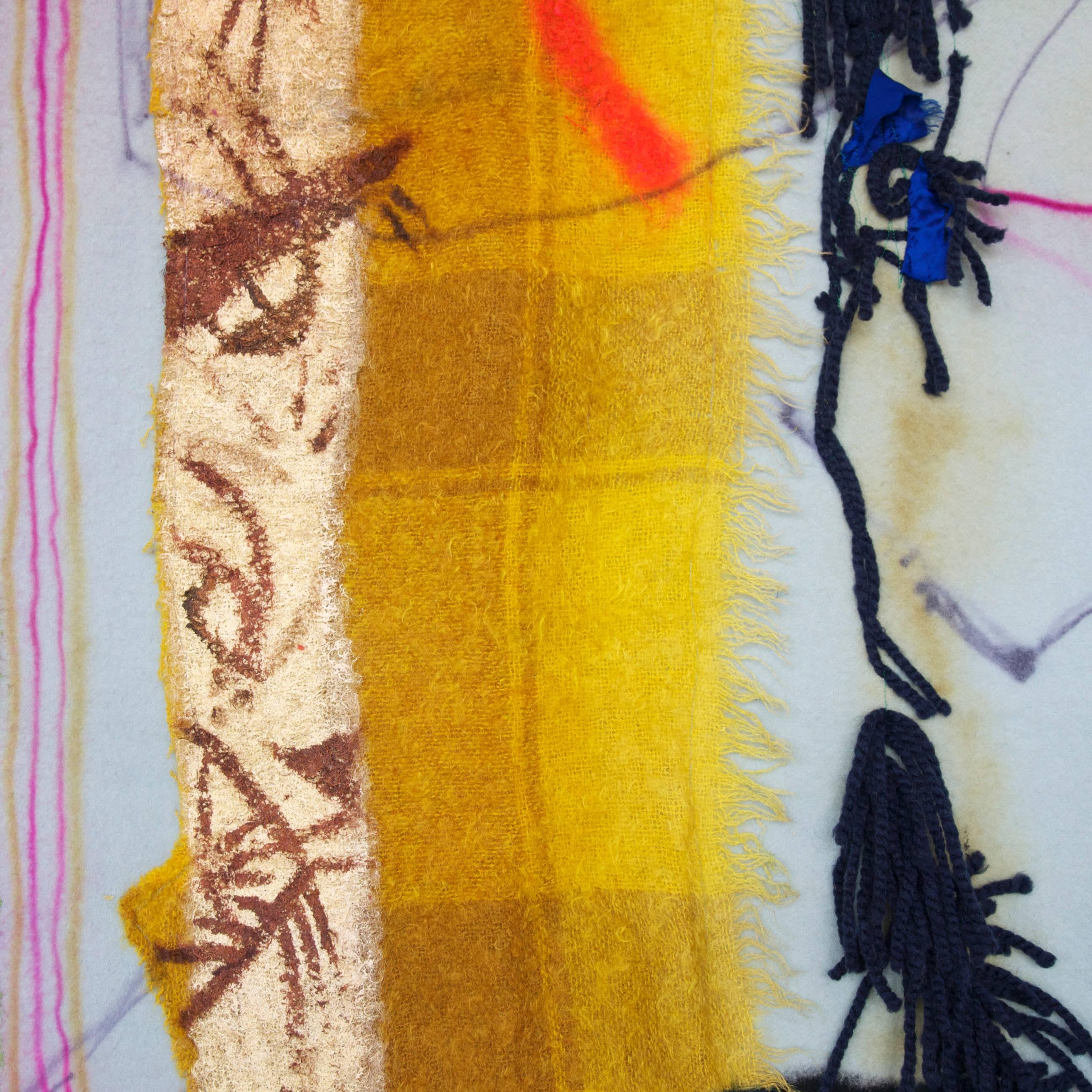 Réalisé en 2013 par Naomi Clark

Couverture en laine avec teinture, peinture et appliqué

Les tableaux en patchwork de Naomi Clark sont réalisés à partir de couvertures de camp vintage récupérées sur EBay, dans des marchés aux puces et des ventes de