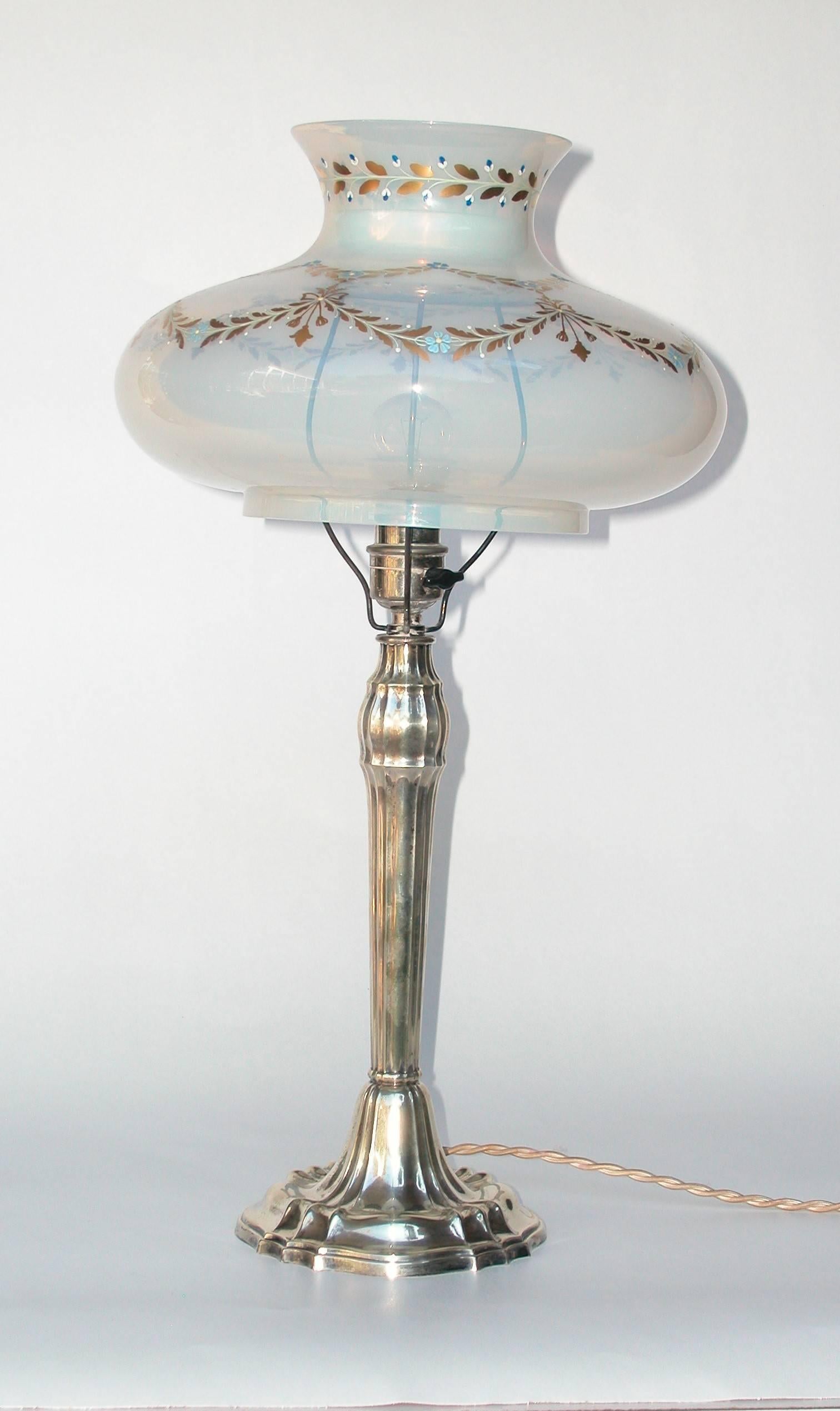 Early 20th Century German Art Nouveau Table Lamp by Wilkens & Söhne, Germany, circa 1910 For Sale