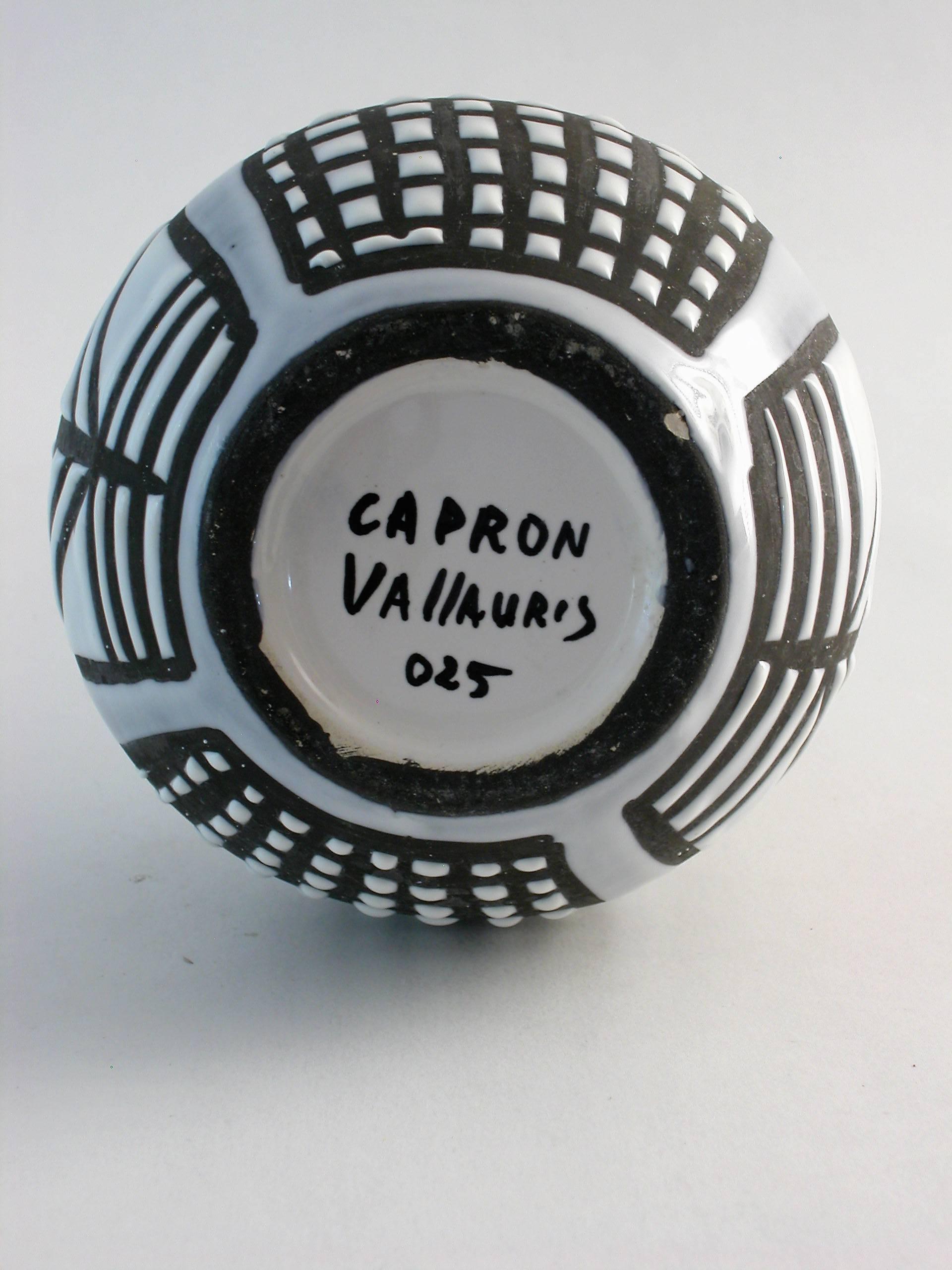 Ceramic Vase by Roger Capron, circa 1960 In Excellent Condition For Sale In Bern, CH