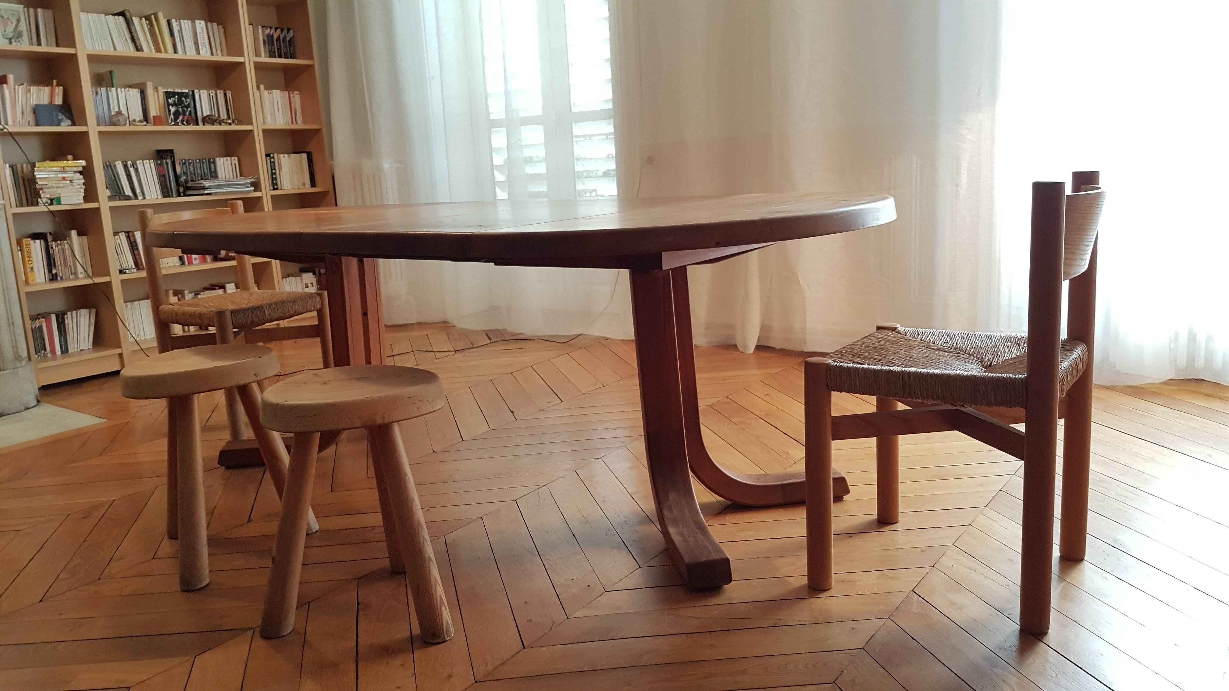 Table T 40 D of Pierre Chapo of 1970 in French Elm In Good Condition In Lyon, FR