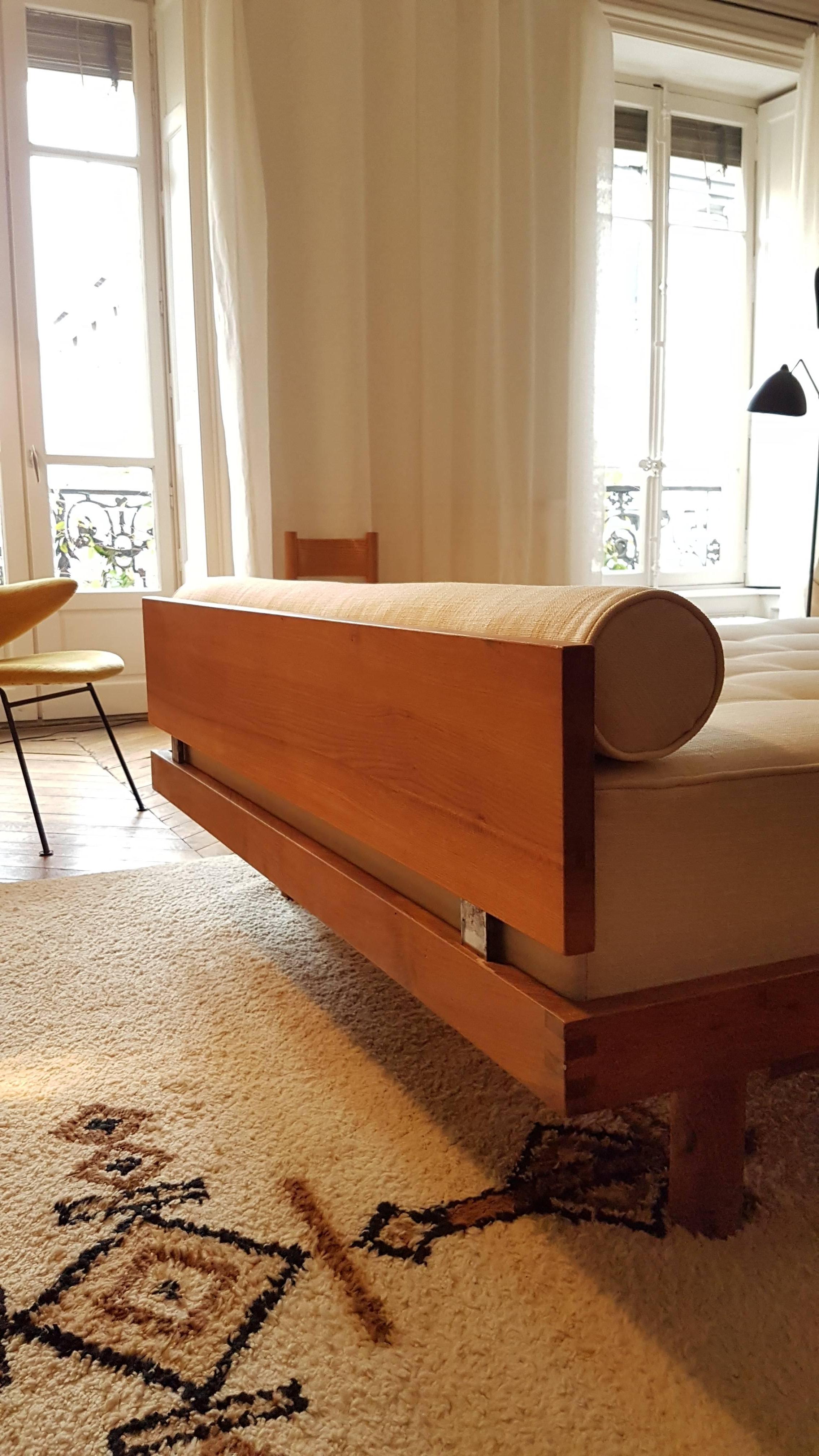 Pierre Chapo's L01 J Godot Bed in French Elm from 1972 4
