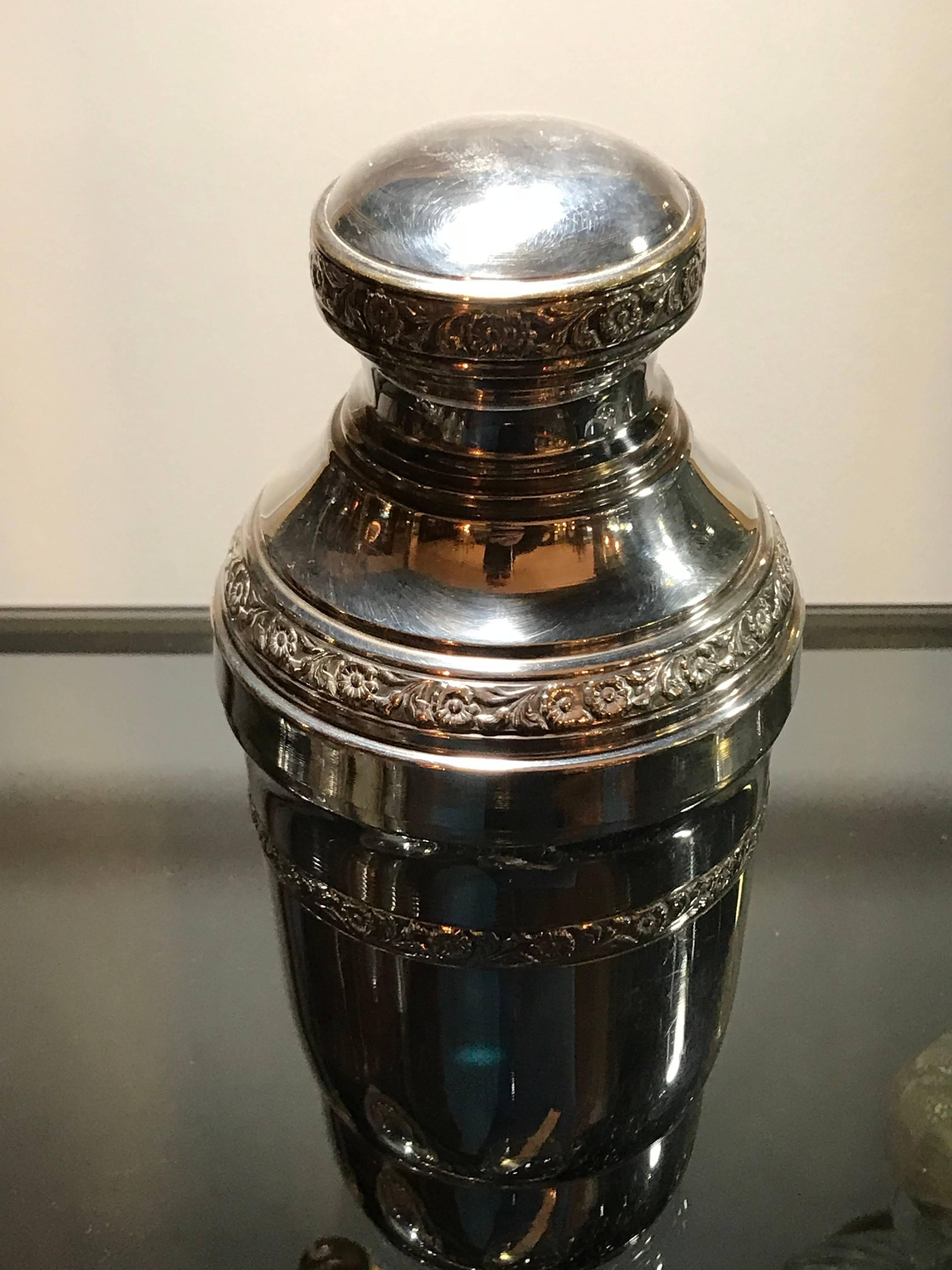 Silver Plated Cocktail Shaker with Ornate Embossed Flowers In Good Condition In London, GB