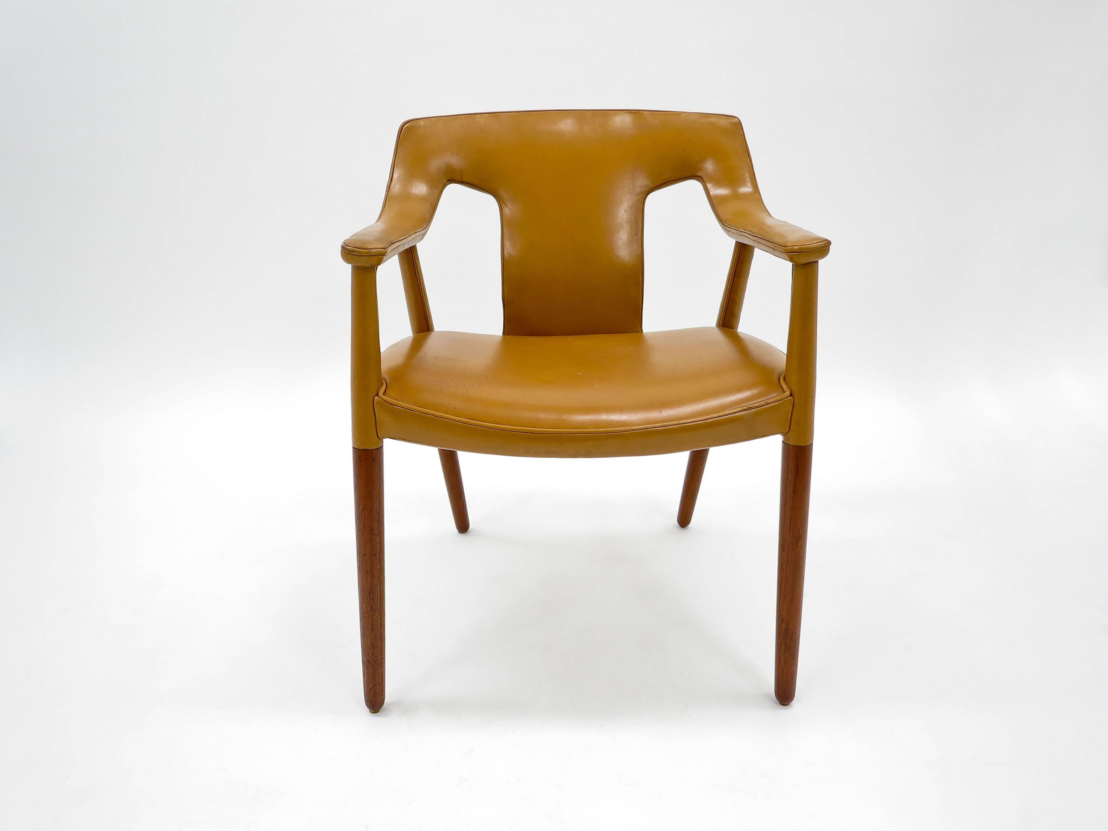 Bender Madsen and Larsen Armchair Leather and Teak, Danish, 1950s For Sale 4