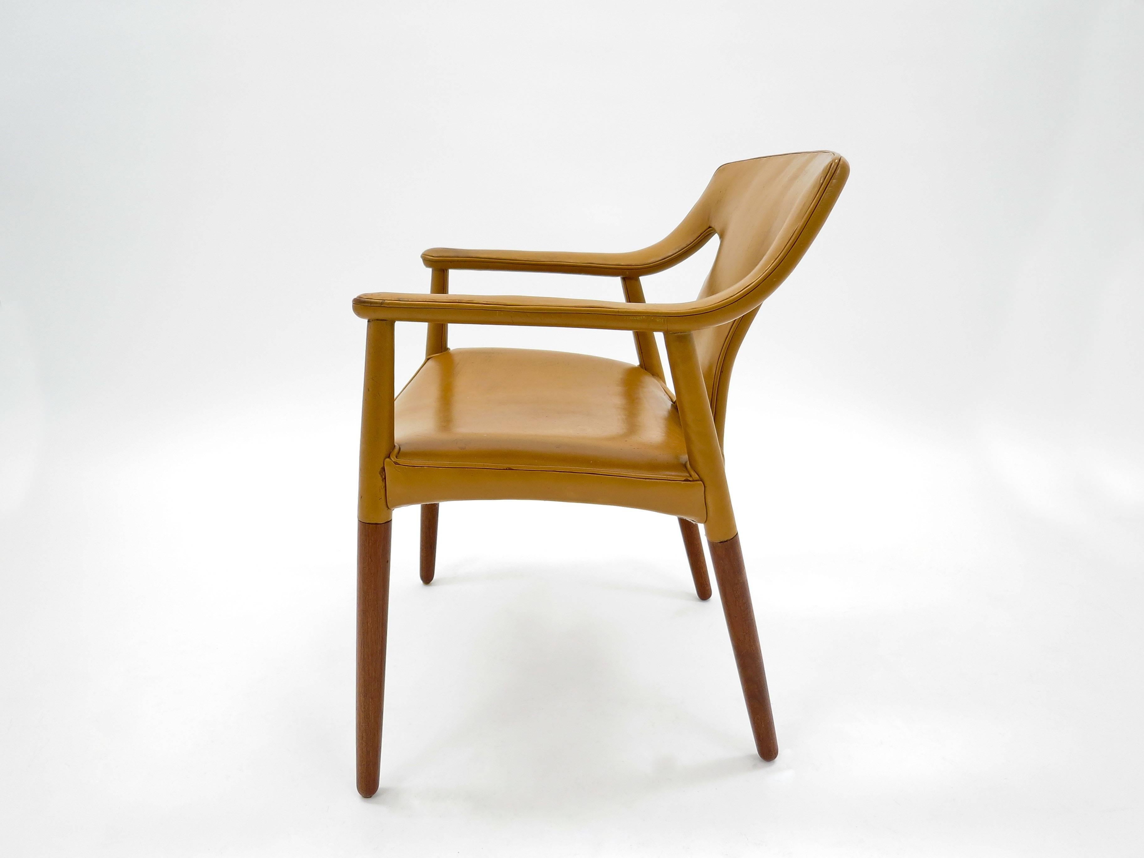 Bender Madsen and Larsen Armchair Leather and Teak, Danish, 1950s In Good Condition For Sale In London, GB