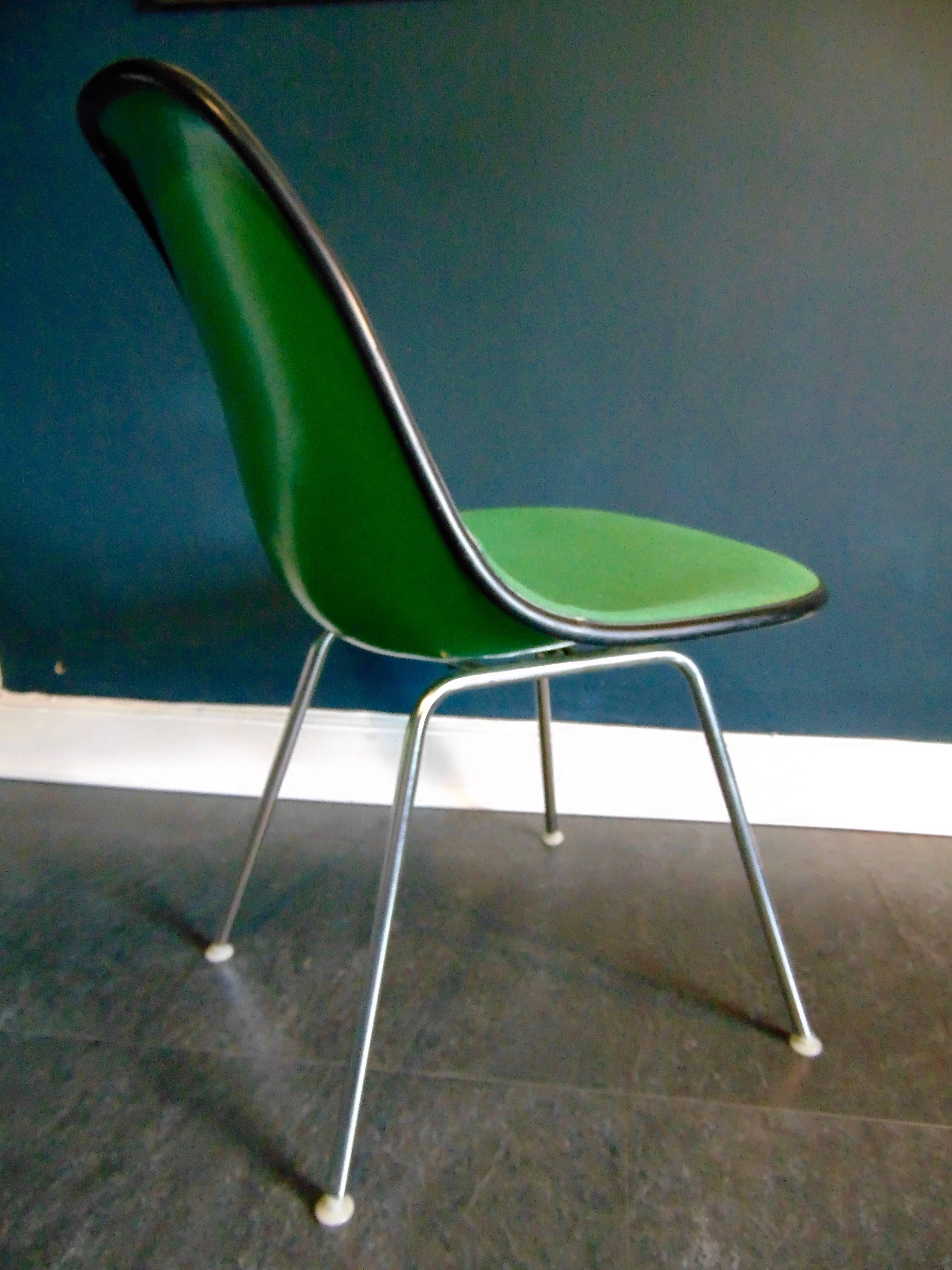 Mid-Century Modern Fibreglass and Fabric Upholstered Side Chairs by Charles Eames for Herman Miller For Sale