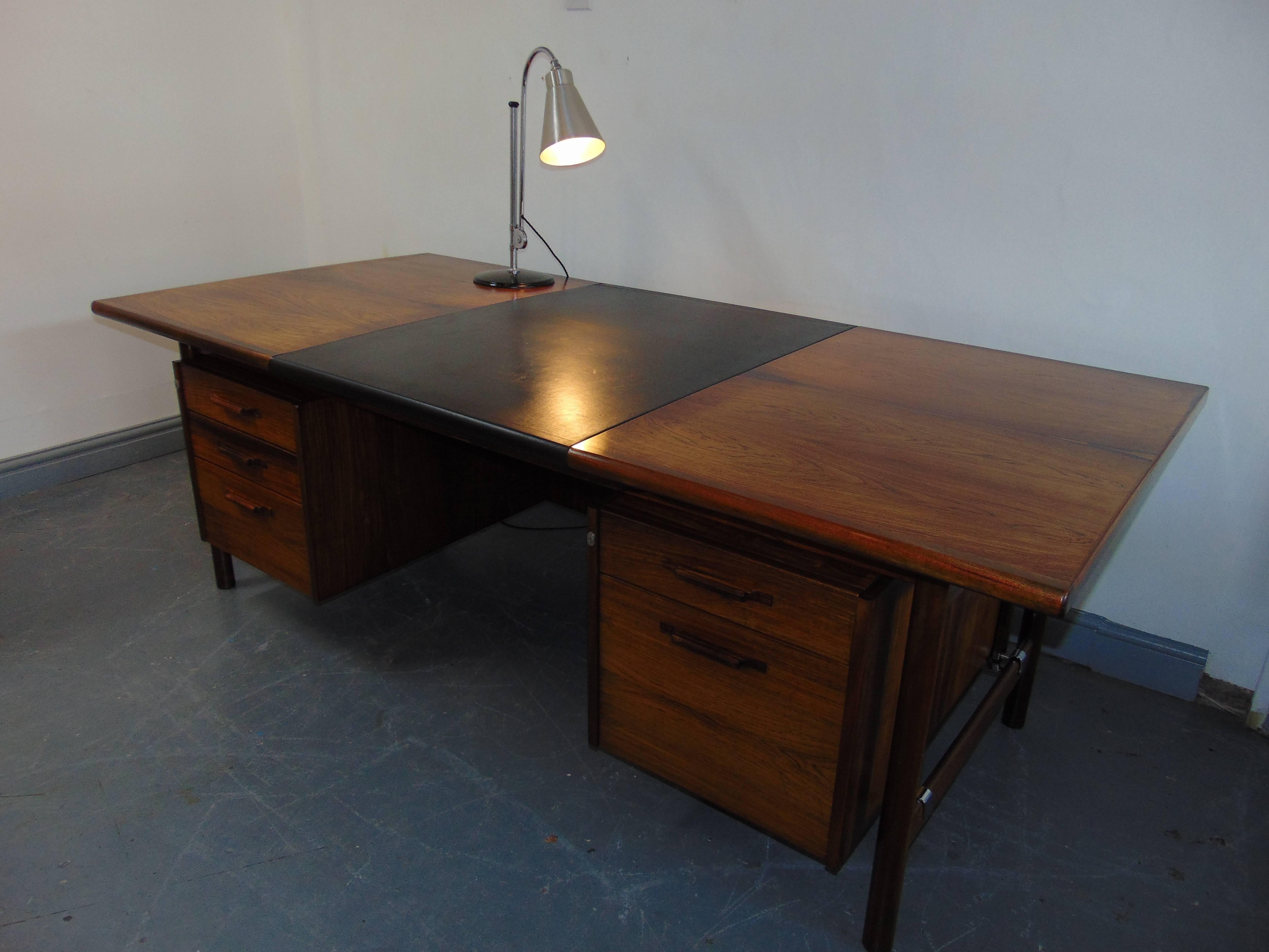 Midcentury Danish Rosewood Executive Desk, Kofod Larsen for Brande Mobelfabrik For Sale 2