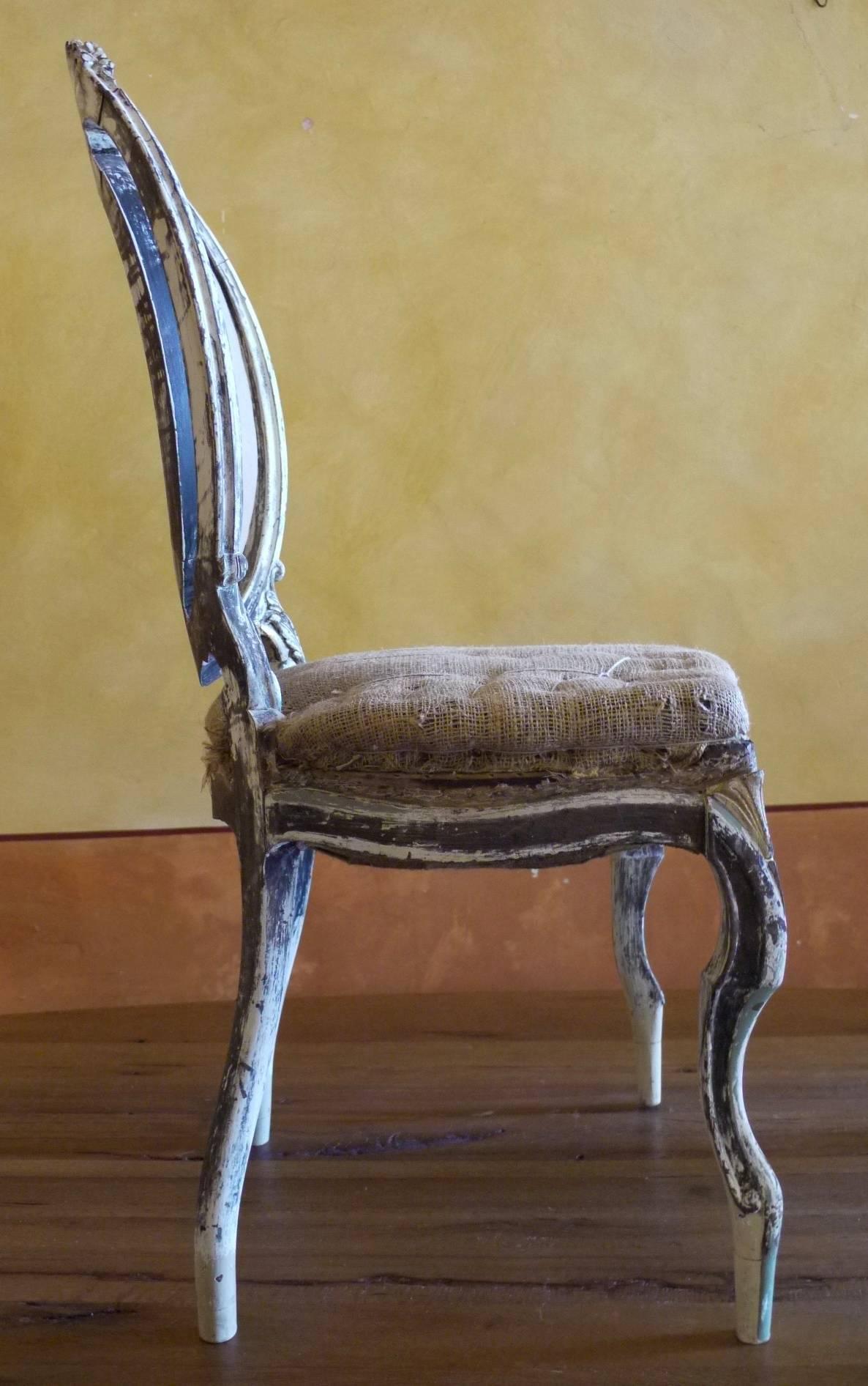Lot of six Louis XV chairs. Very solid and stabie as they are. To be reupholstered or to be left as they are! Four chairs with front wheels and two without. Size: 45 x 43 x 48 / 97 H cm.