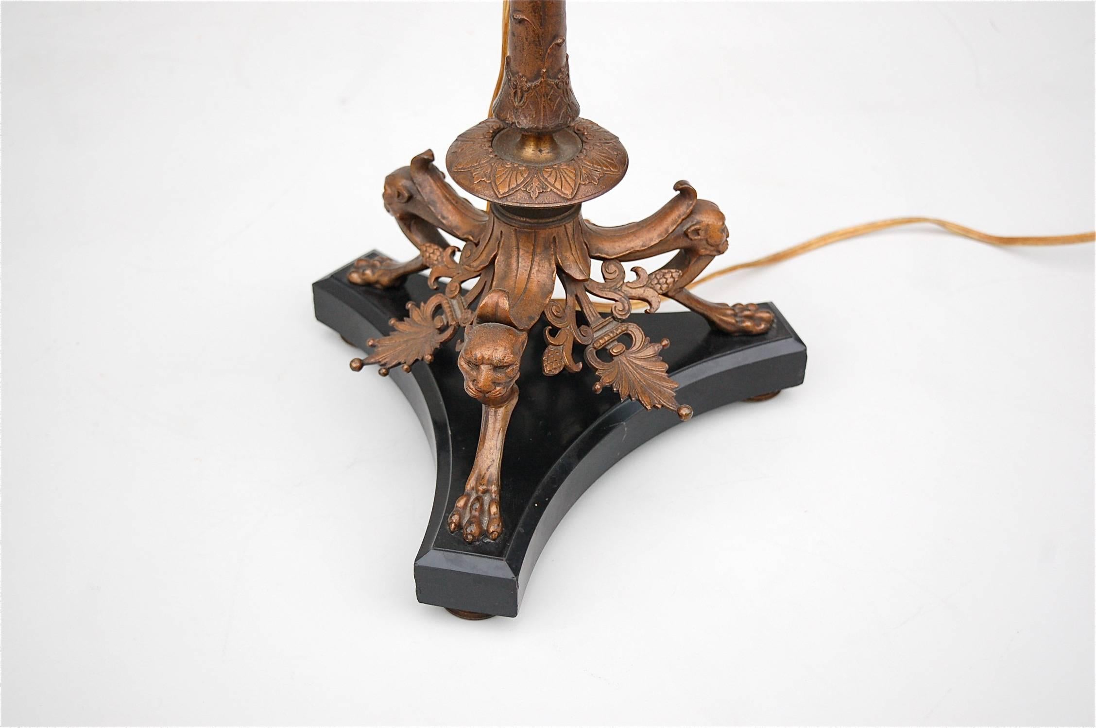19th Century Bronze Table Lamp with Panther Heads on Black Marble Base In Good Condition For Sale In Noorderwijk, BE