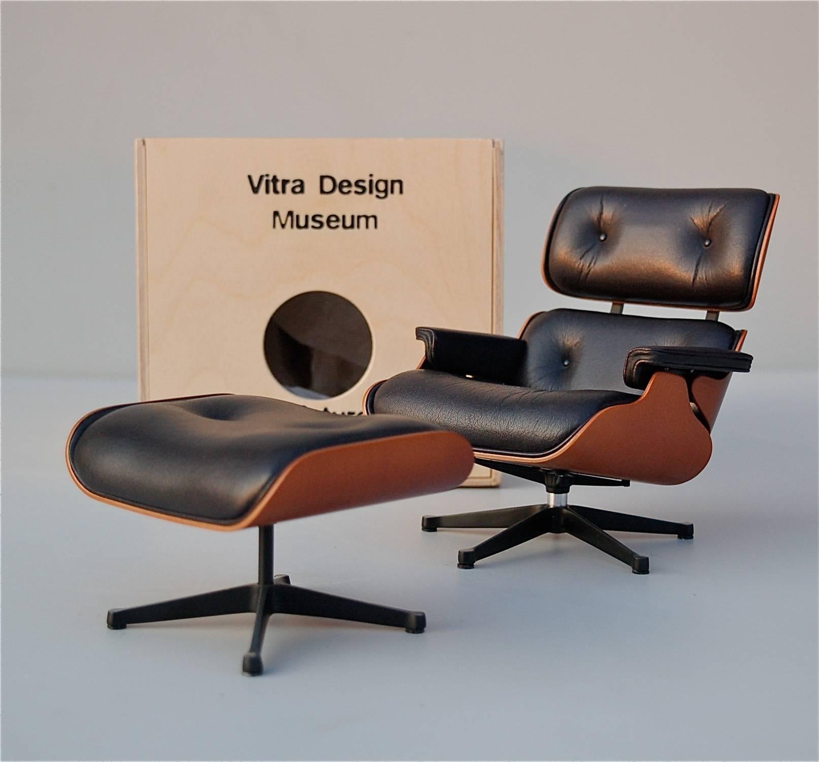 The lounge chair is one of the best known creations of Charles and Ray Eames. Created in 1956, it has become a Classic in modern furniture history. Exactly one sixth of the size of the historical original, the chair and ottoman are true to scale and