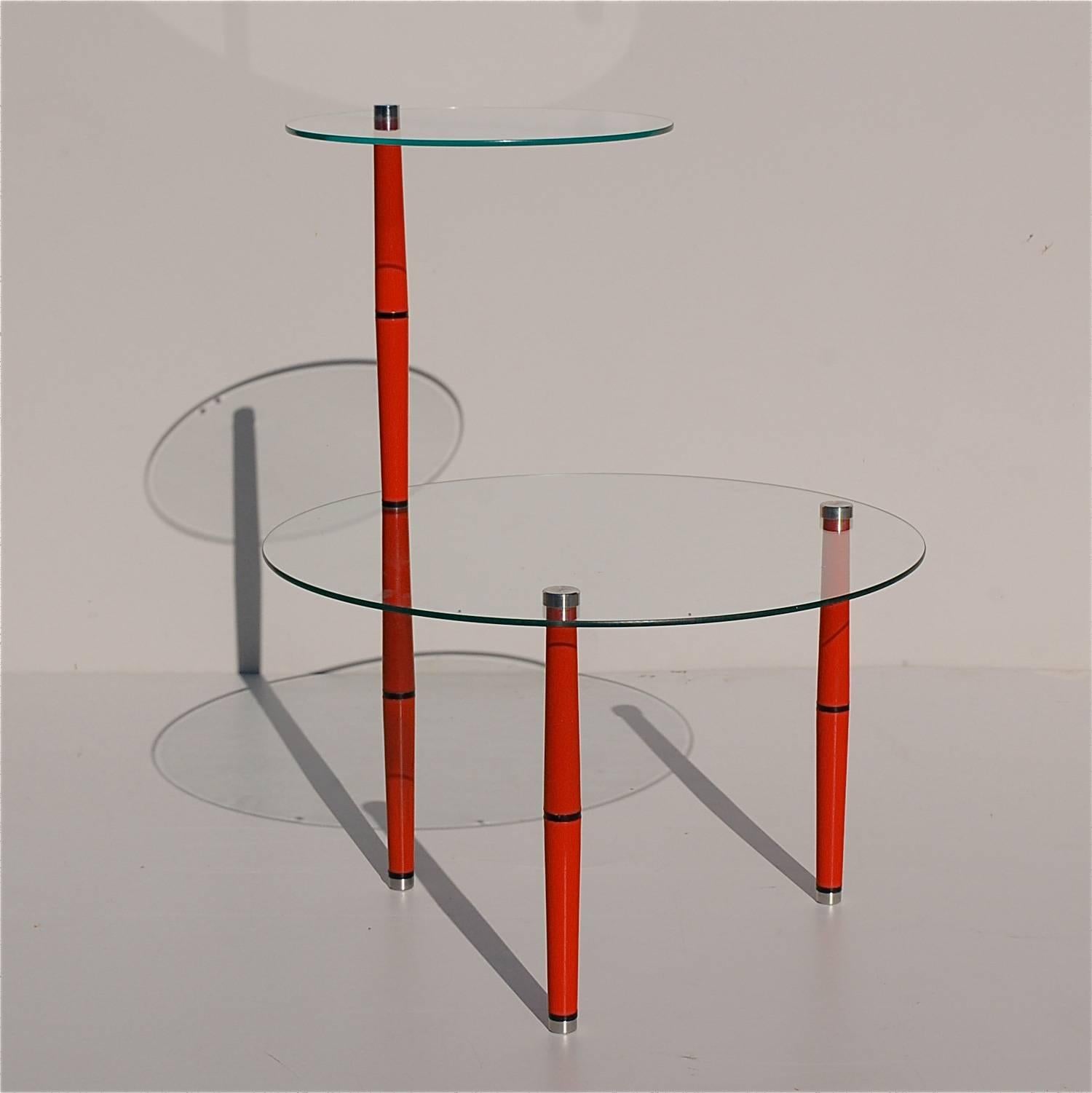 This vintage shop window display table has a Dual purpose as a two tiered, colorful side table. Please check the Profound Objects shopfront for other available models and colors. Different configurations are possible by assembling individual glass