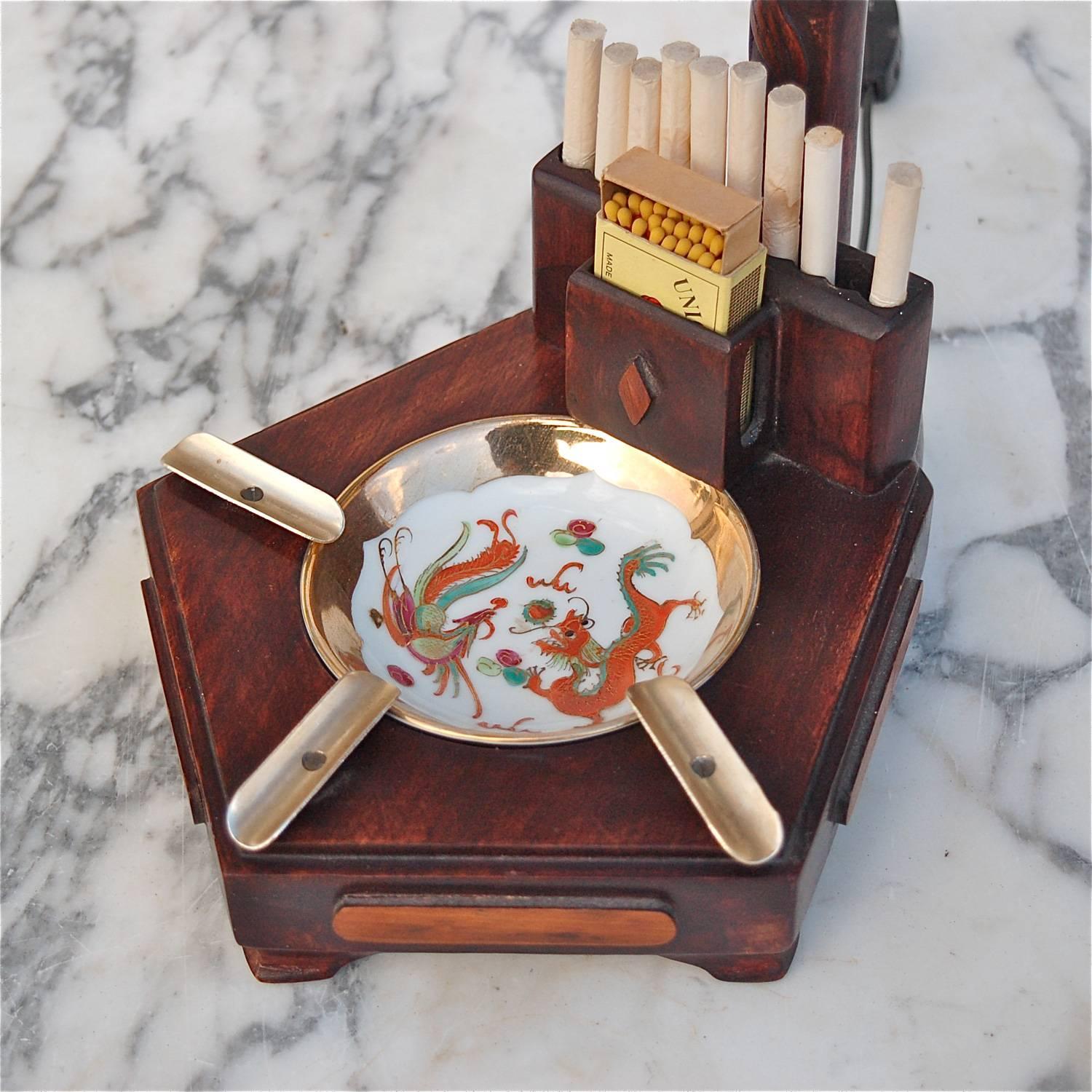 1920s Chinese Dragon Table Lamp with Ashtray and Cigarette Holder In Good Condition In Noorderwijk, BE