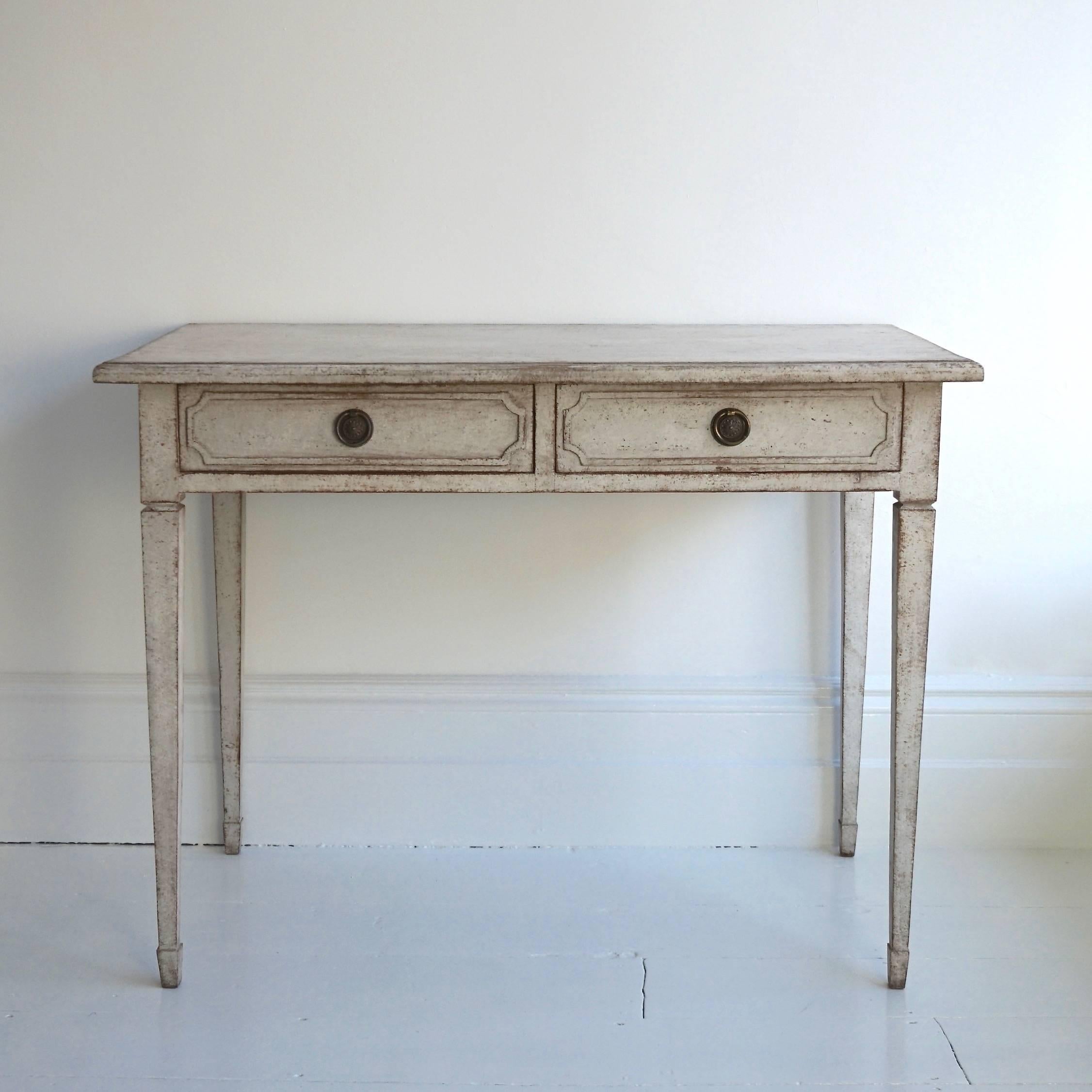 19th Century Swedish Gustavian Style Desk or Side Table In Excellent Condition In Royal Tunbridge Wells, Kent