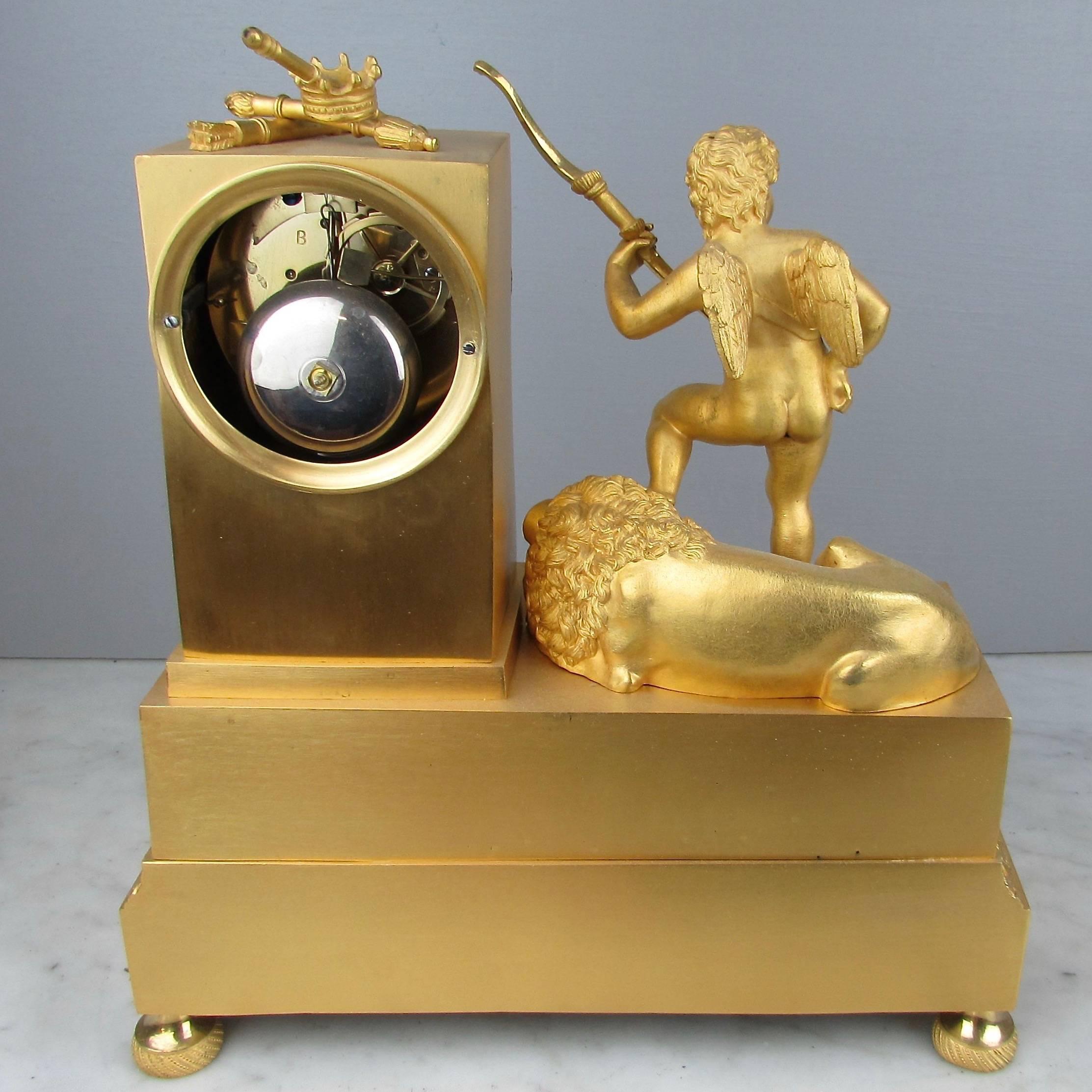 Early 19th Century French Gilded Ormolu Mantle Clock For Sale 2