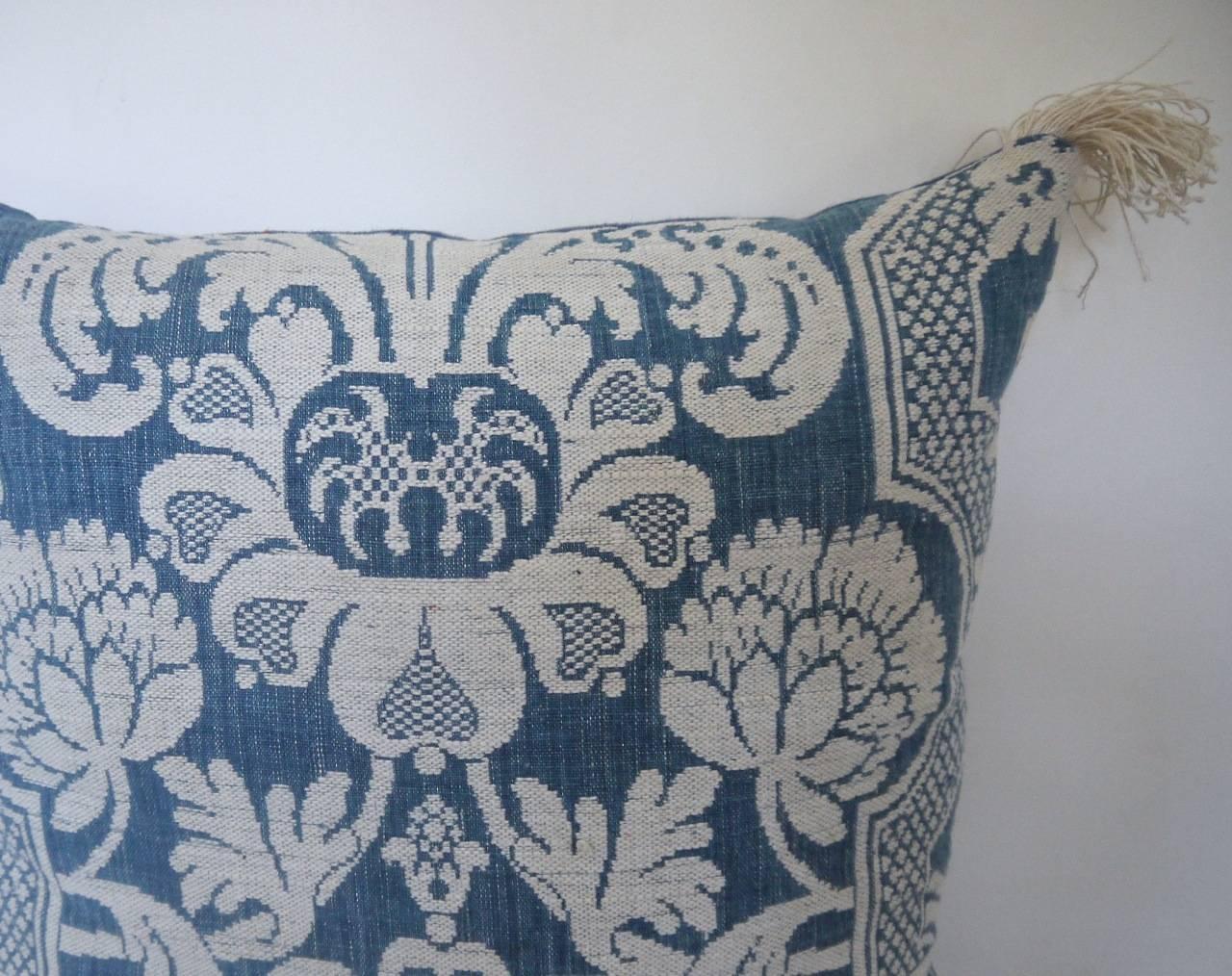 Mid-18th Century 1760s French Antique Toile D'abbeville Woven Blue and White Linen Cotton Pillow