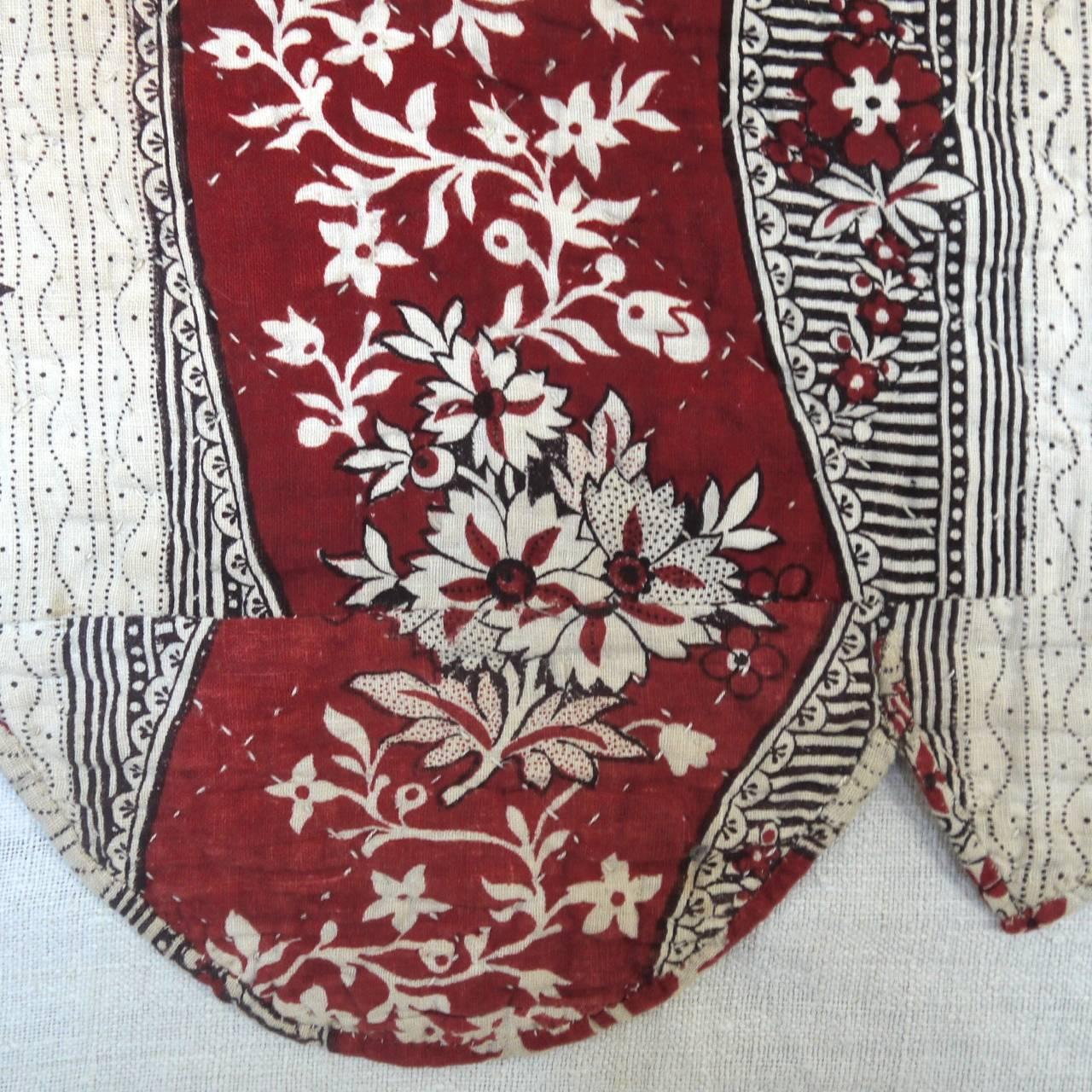 18th Century French Antique Blockprinted Large-Scale Red Floral Cotton Panel In Good Condition In London, GB