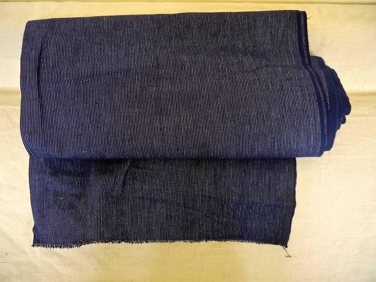 Antique French Roll of Unused Woven Dark Indigo Striped Cotton Cloth In Excellent Condition In London, GB