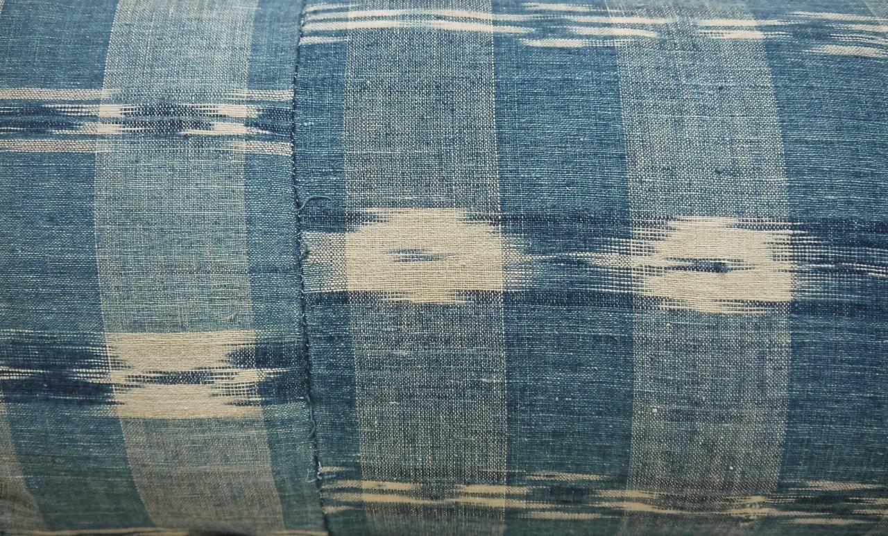 Early 19th Century French Faded Indigo Flamme Ikat Linen and Cotton Pillow 3