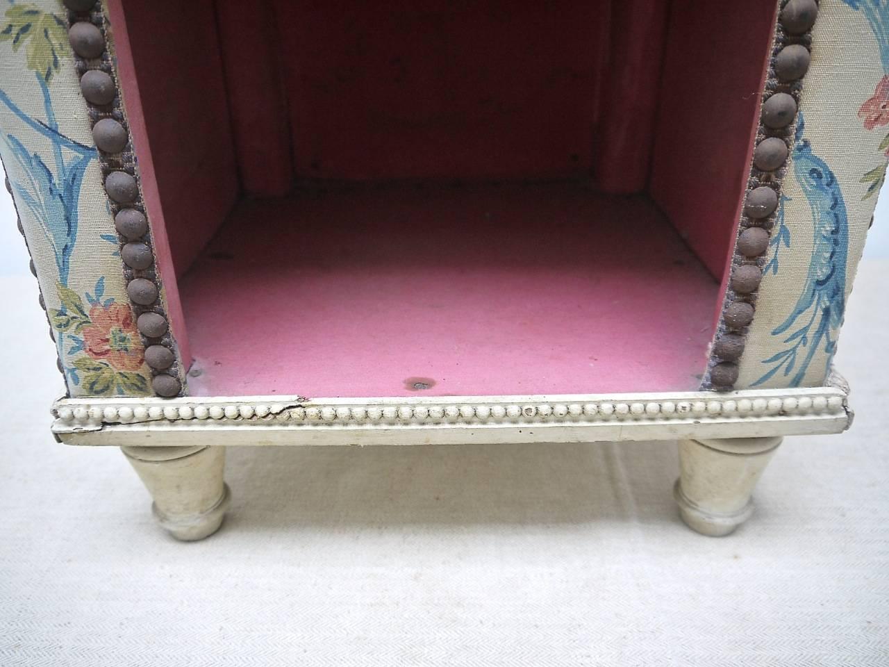 Late 19th Century French Antique Upholstered Dogs Bed 1